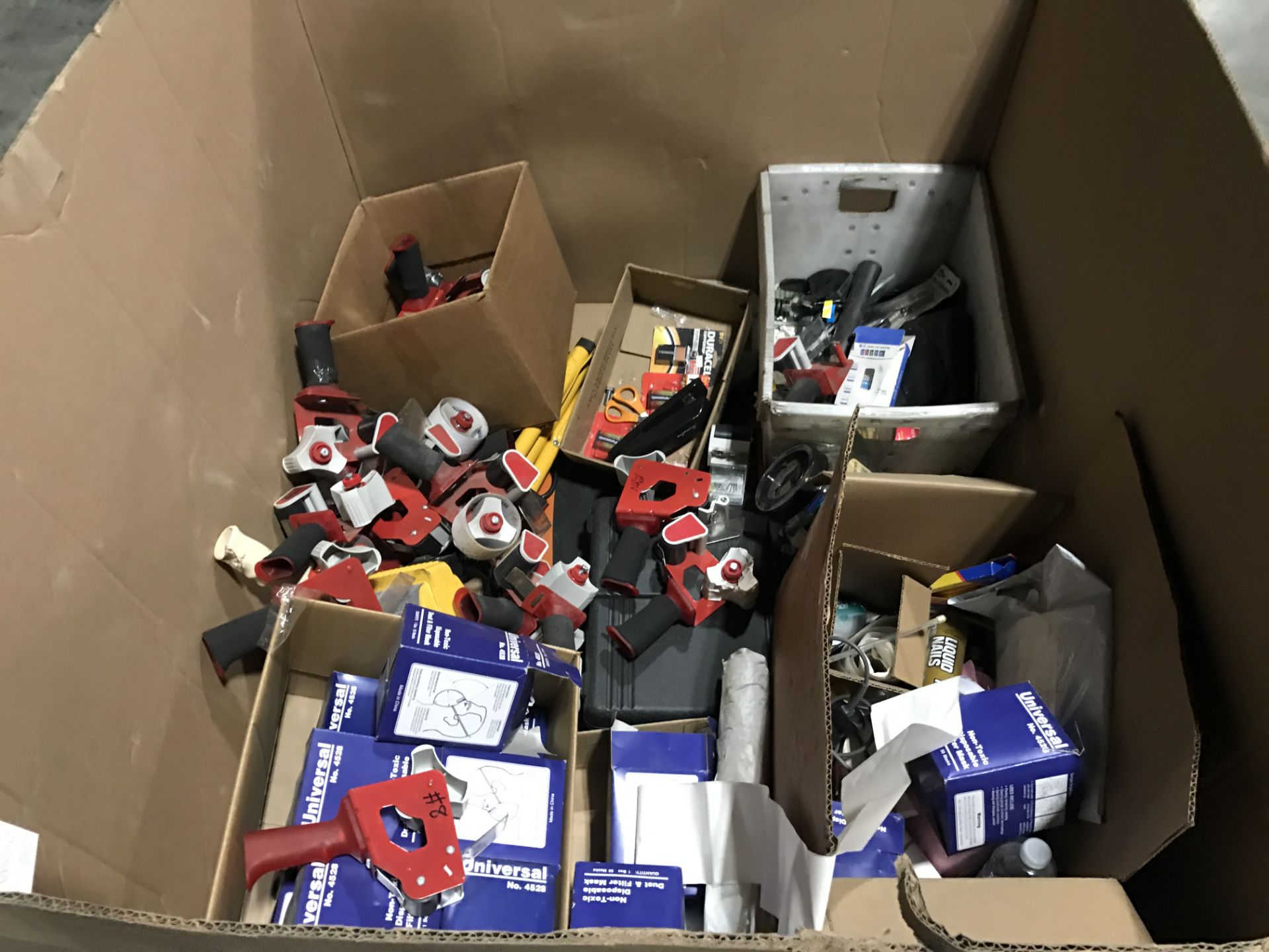 {LOT} Tapeguns in Bin