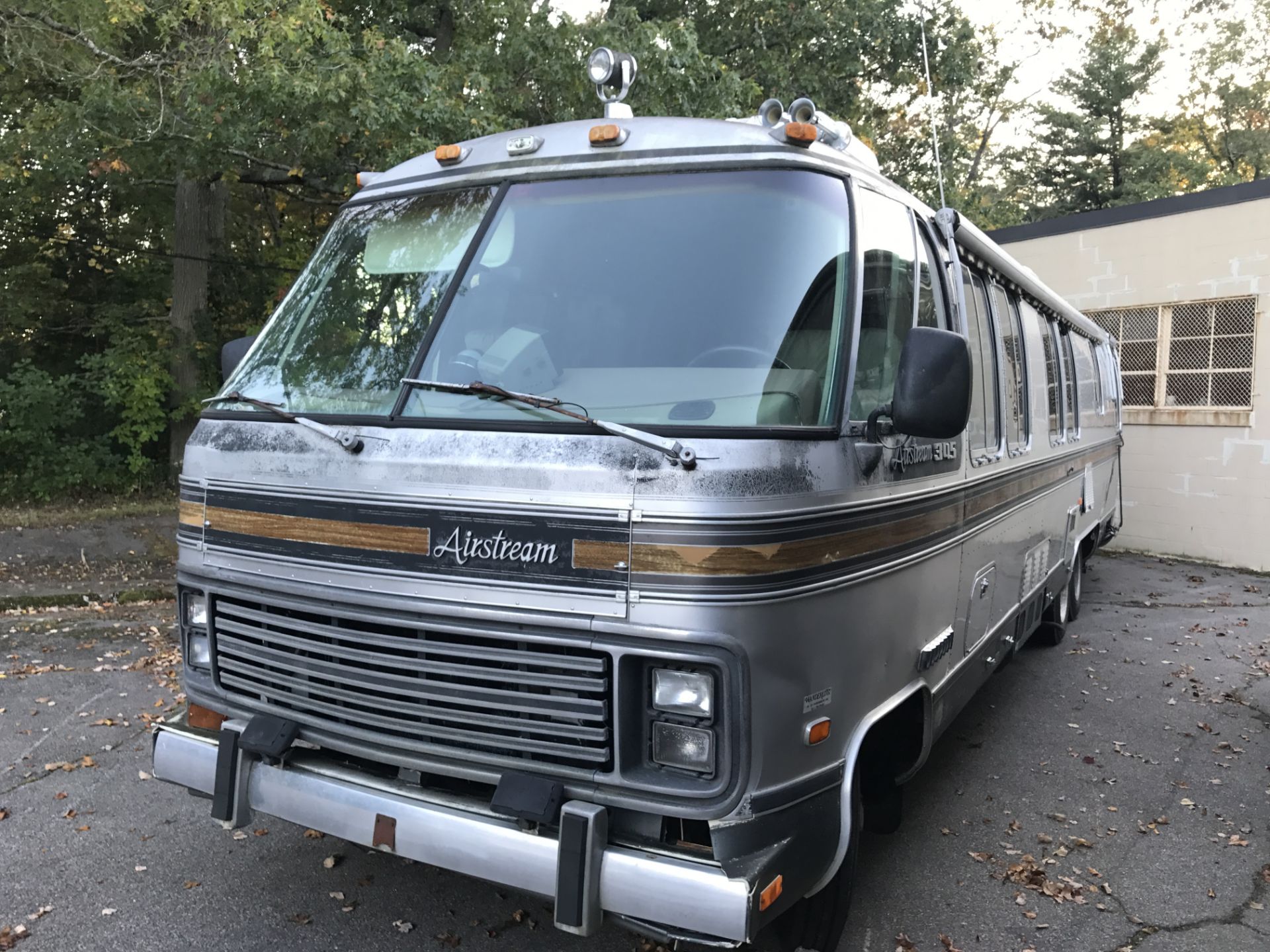 1986 Airstream #345 Motorhome -- More Info To Come - Image 8 of 10