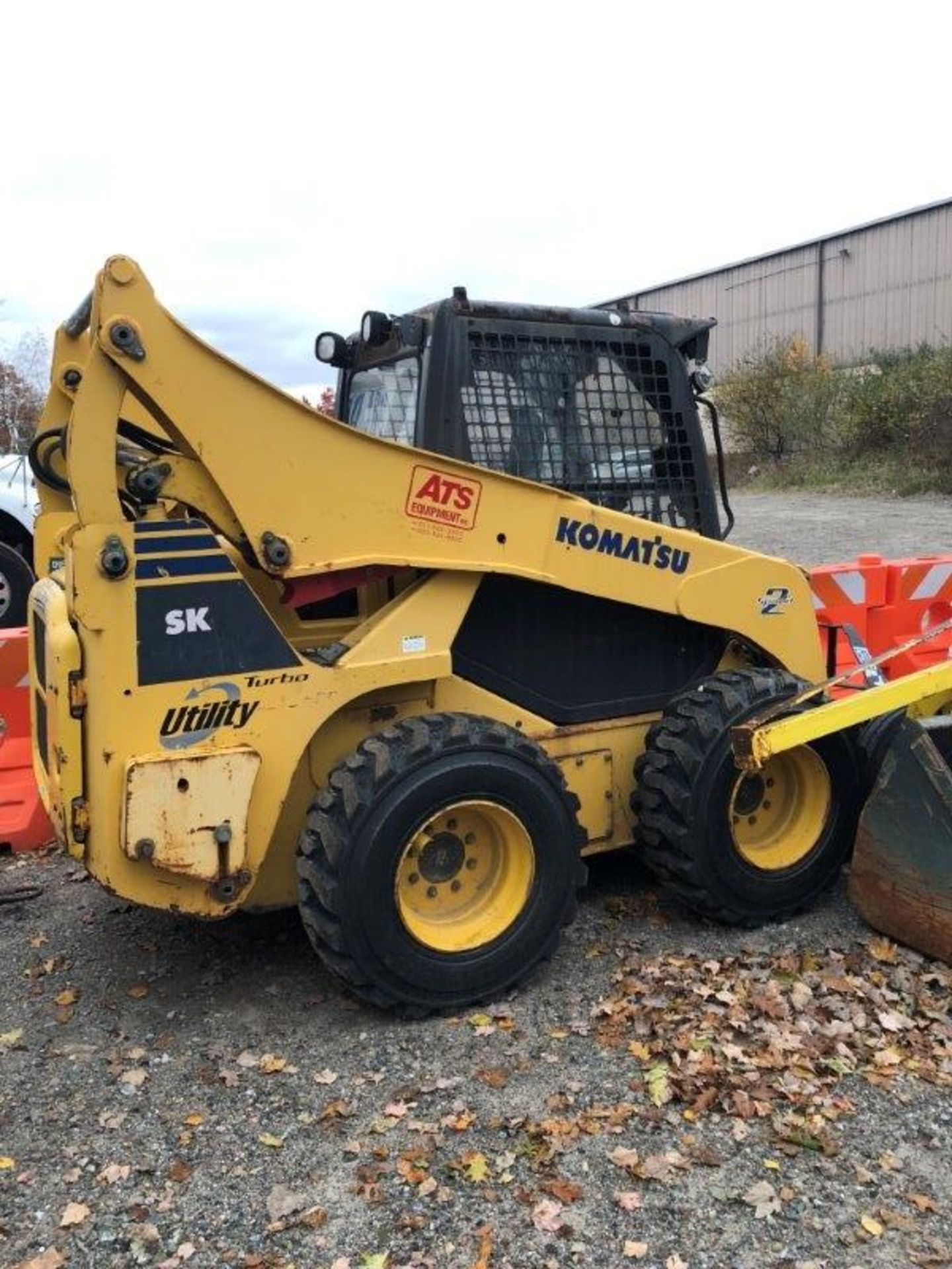 Komatsu Skid Steer #SK1026, S/N:A80436 w/Bucket Attachments & Forks S/N: A80436 - Image 2 of 7