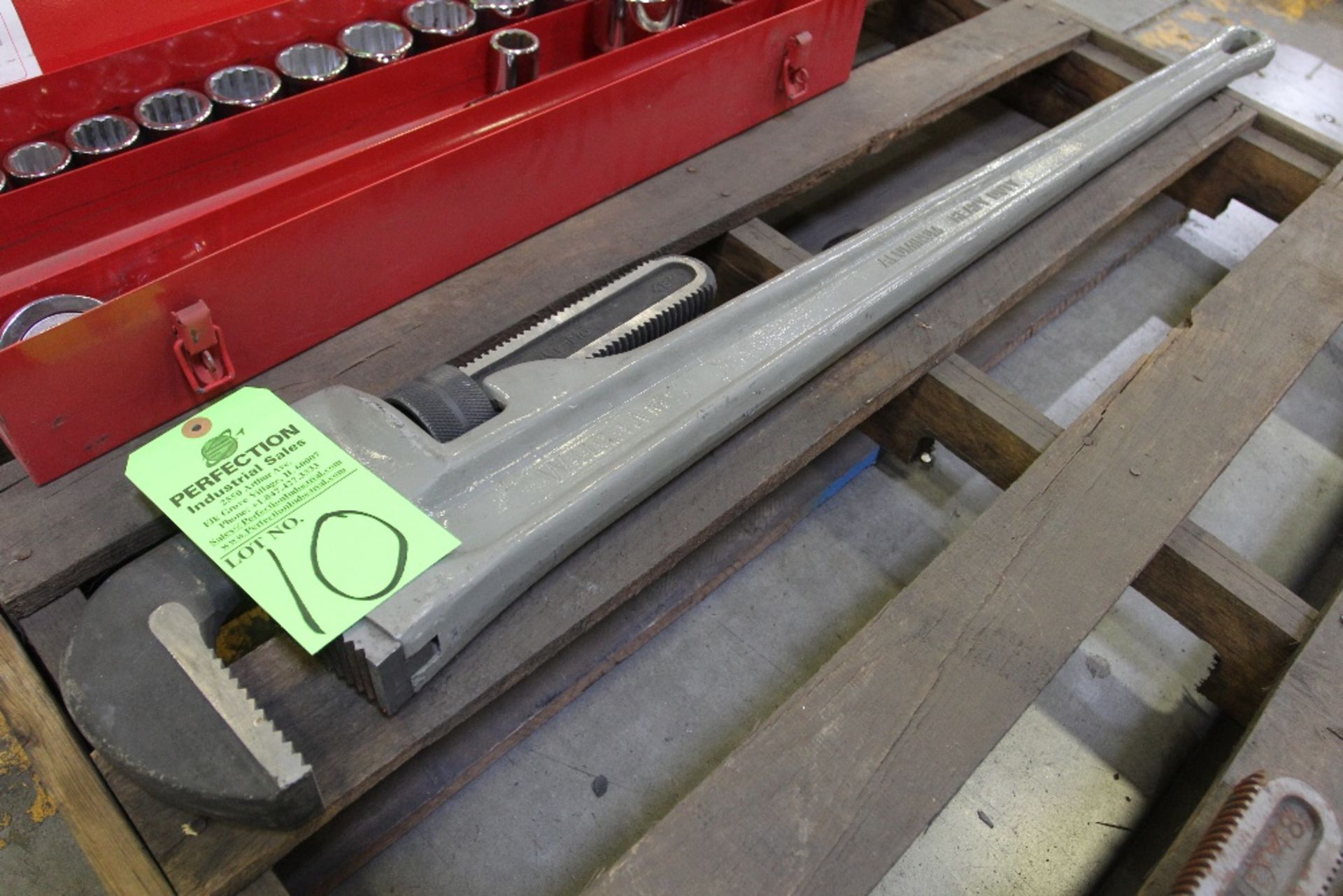 48" Williams Aluminum Pipe Wrench