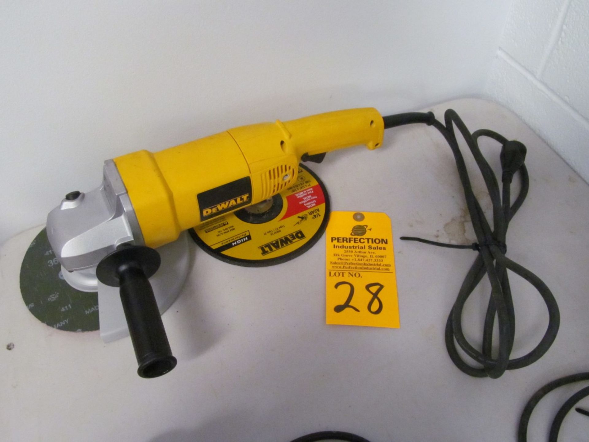 DeWalt DW840 7" Angle Grinder