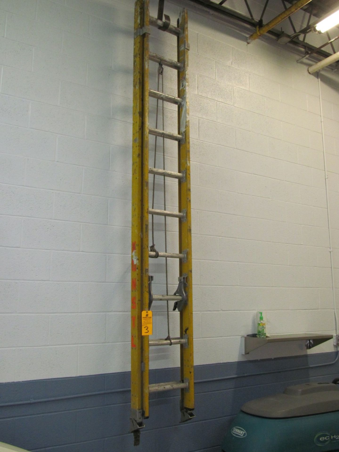 17' Werner Fiberglass Extension Ladder