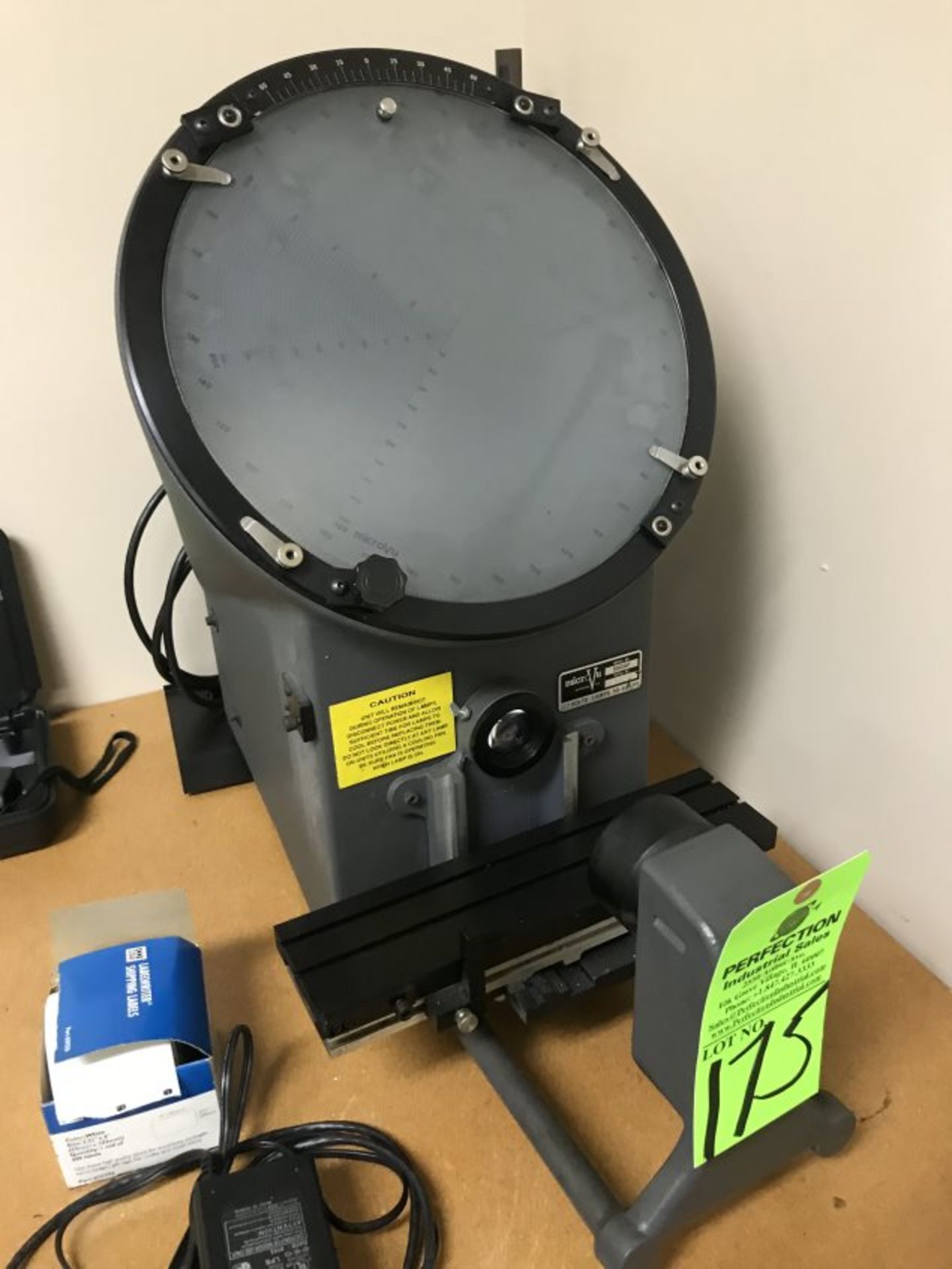 Micro-Vu 500HP Bench Top Optical Comparator