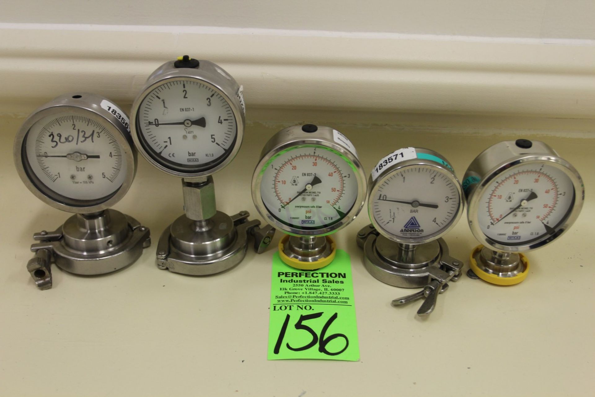 Lot of (5) Pressure Gauges