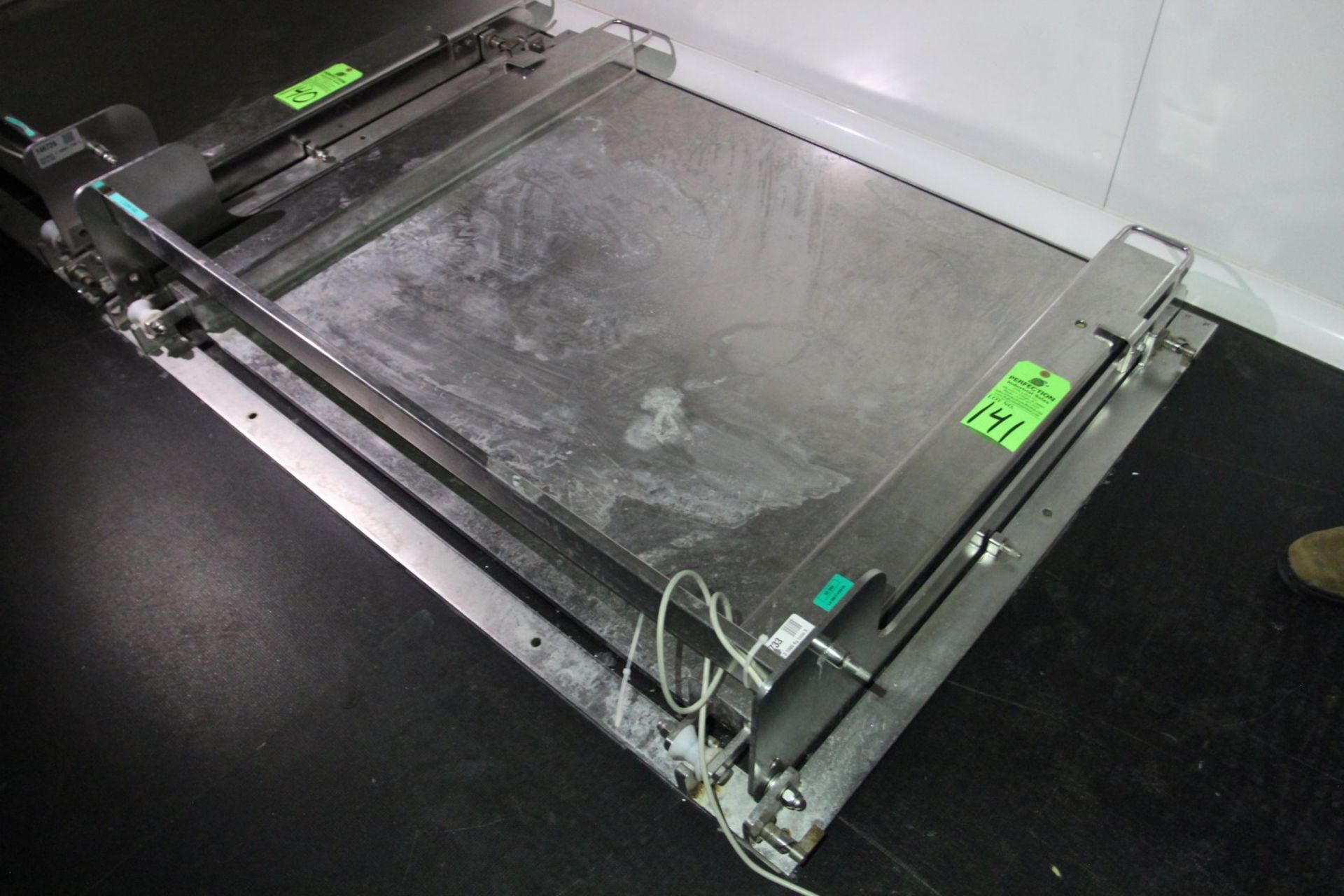 1000 kg Sartorius IFS4 1000LL-L Stainless Steel Floor Scale, s/n 20238316, 115cm x 100cm - Image 2 of 3