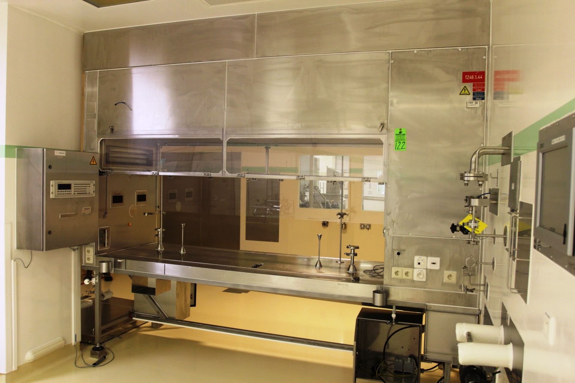 Monair Flux Laminaire Ventilated Fume Hood - Image 3 of 7