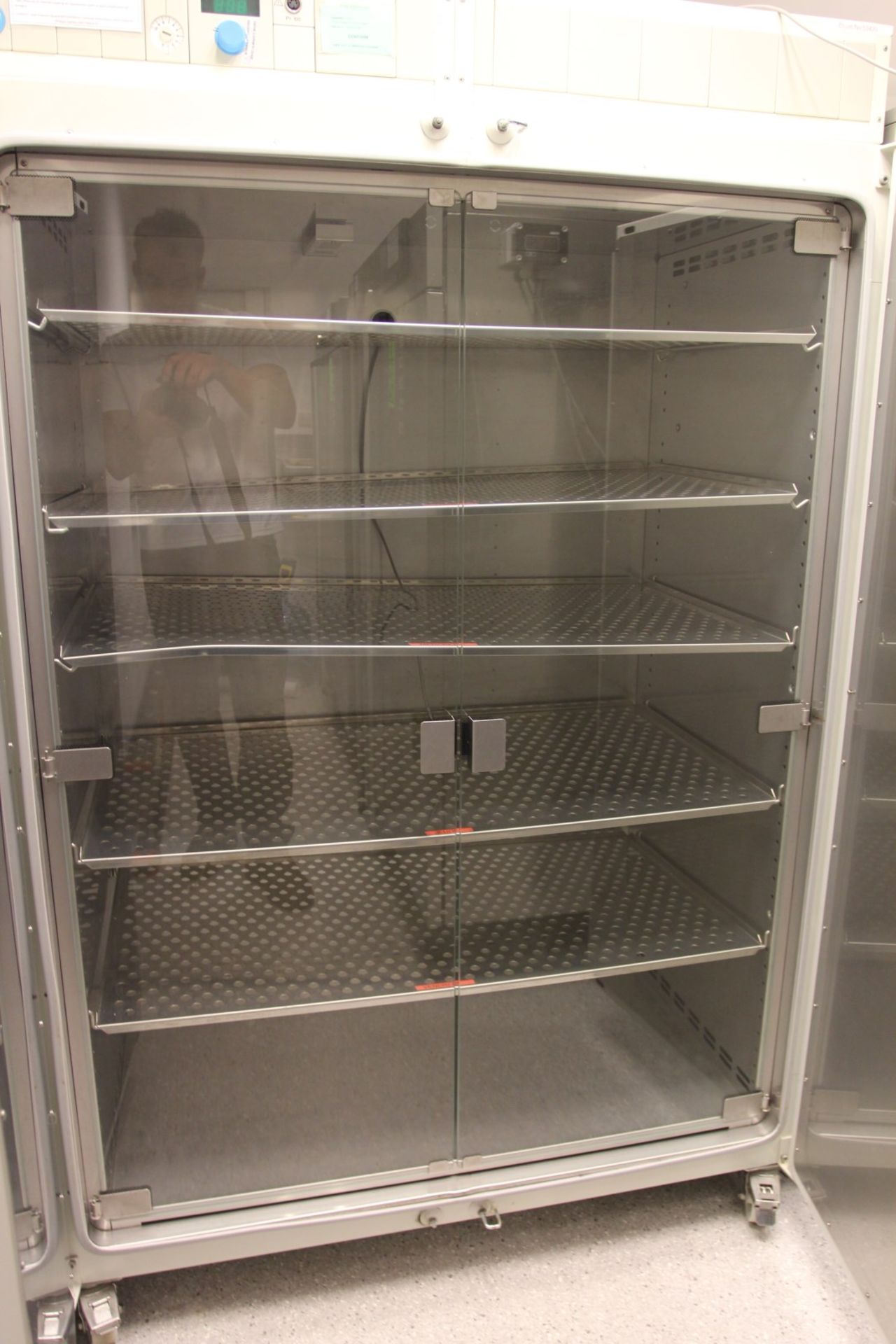 Heraeus B 6760 Incubator, s/n 9101331, 70 Degree Celcius Max Temp - Image 3 of 4