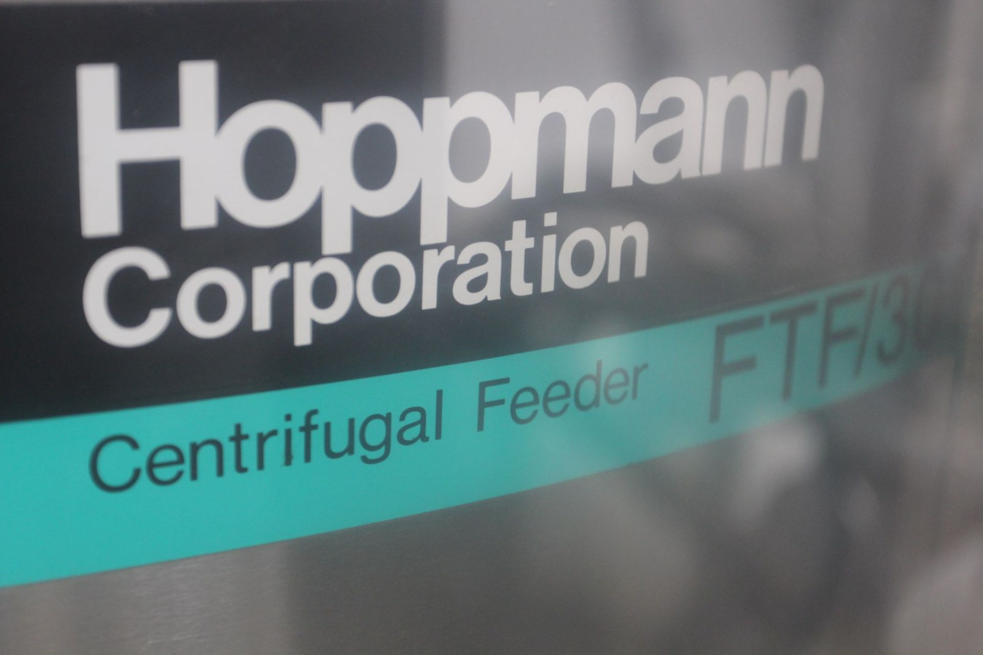 1995 Hoppmann FTF/30 RDM Centrifugal Feeder w/ Dual Cotuplas Vibratory Feeders, (Location: DK MOVES, - Image 7 of 12