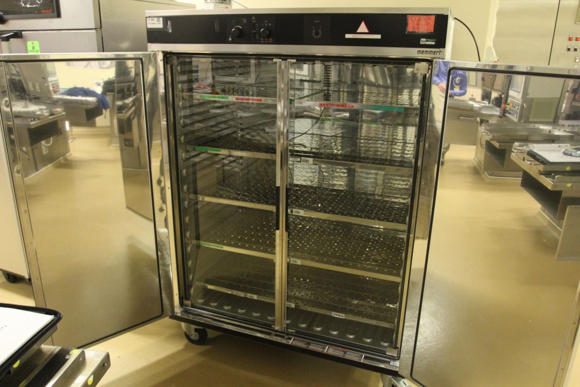 Memmert BE800 Incubator, s/n e899.0125, 70 Degree Celcius Max Temp - Image 2 of 5