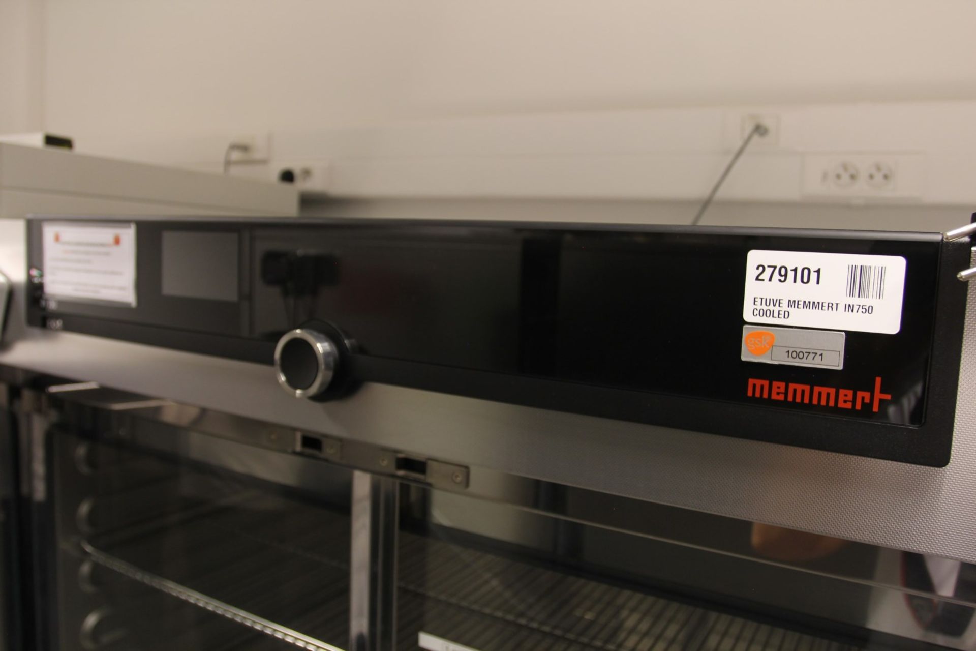 Memmert IN 750 Incubator, s/n B813.0073, 80 Degree Celcius Max Temp - Image 3 of 4