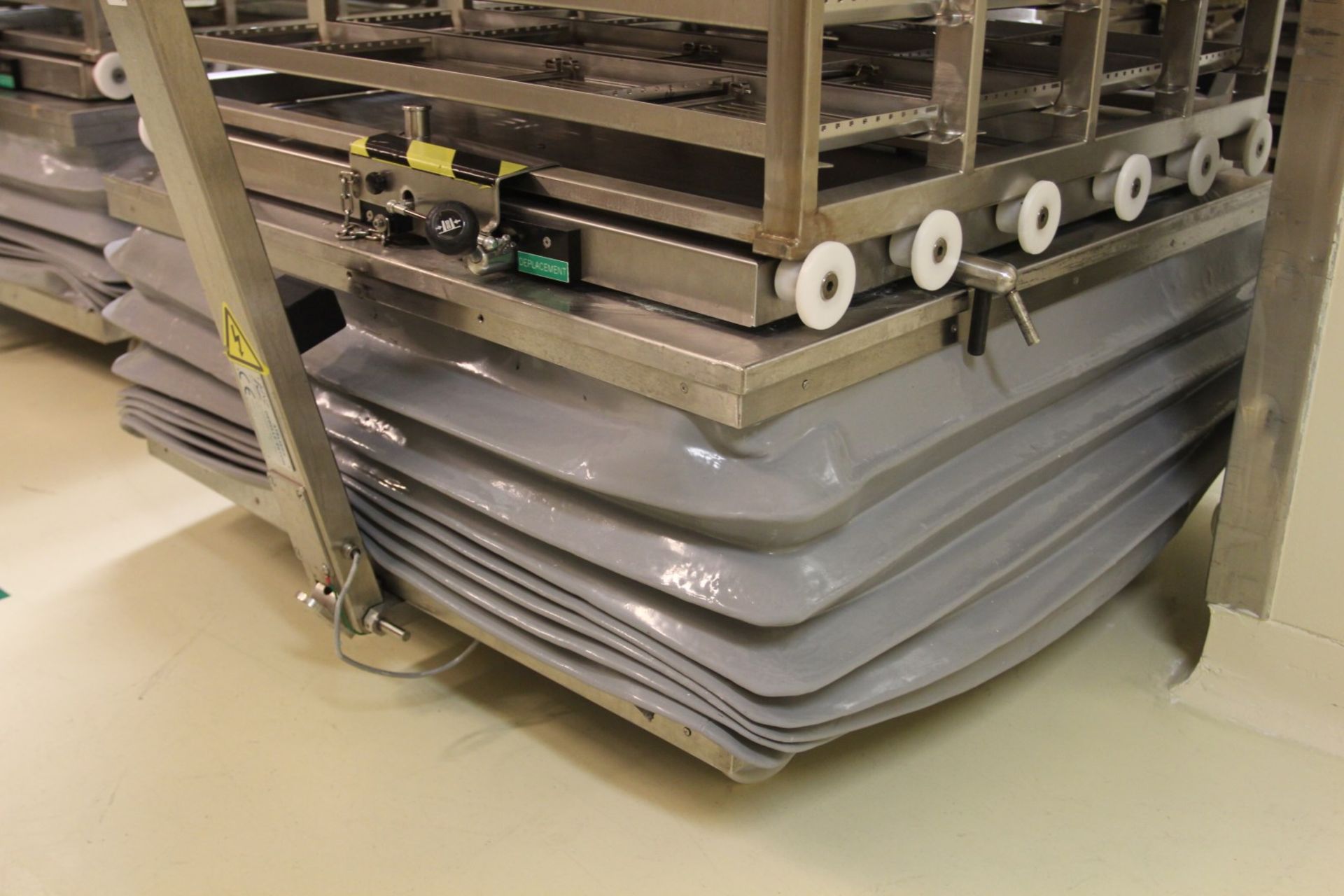 2011 ADE Ateliers Debelle-Estom 16889 Mobile Electric Lift Table, s/n 02 - Image 3 of 4