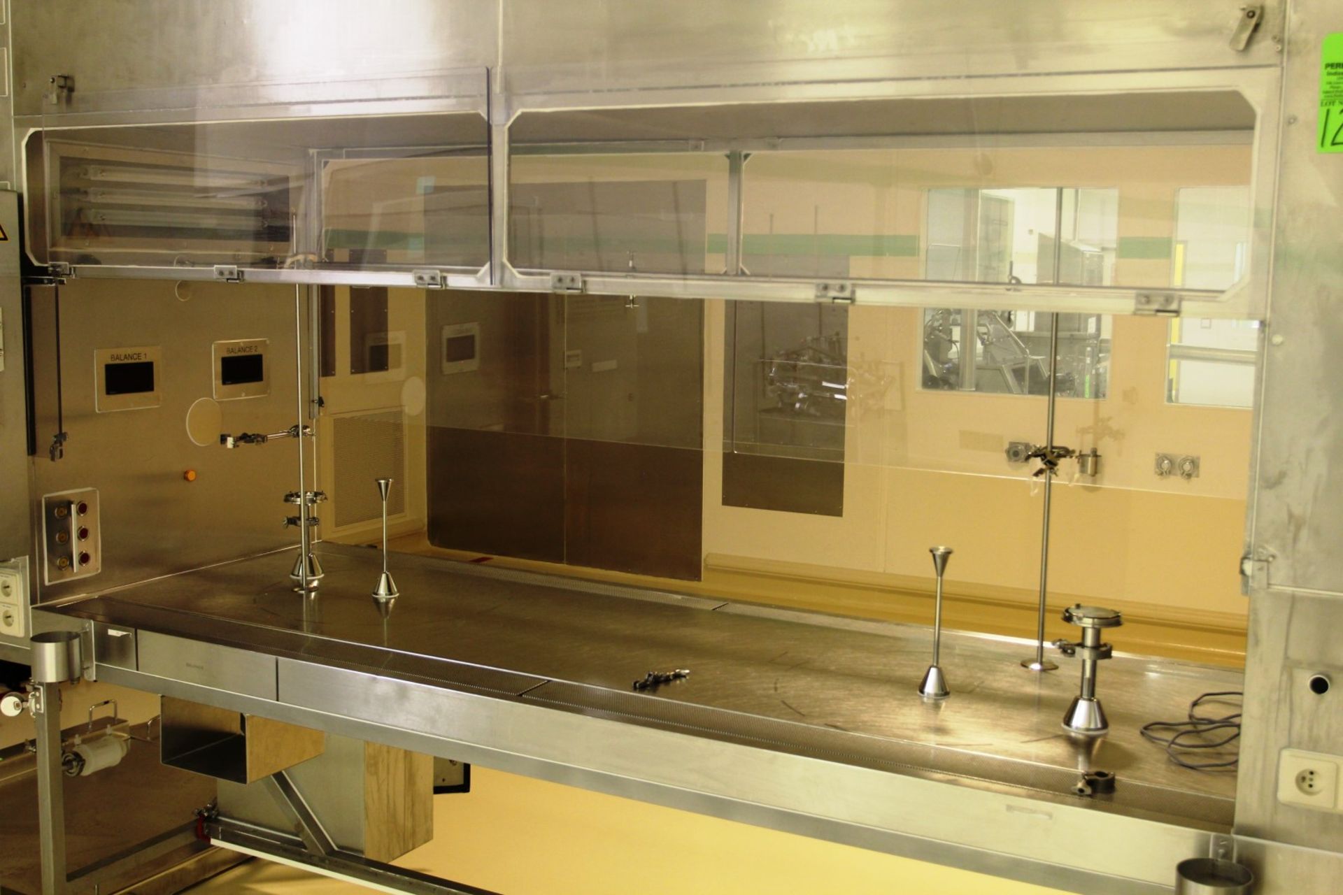 Monair Flux Laminaire Ventilated Fume Hood - Image 2 of 7