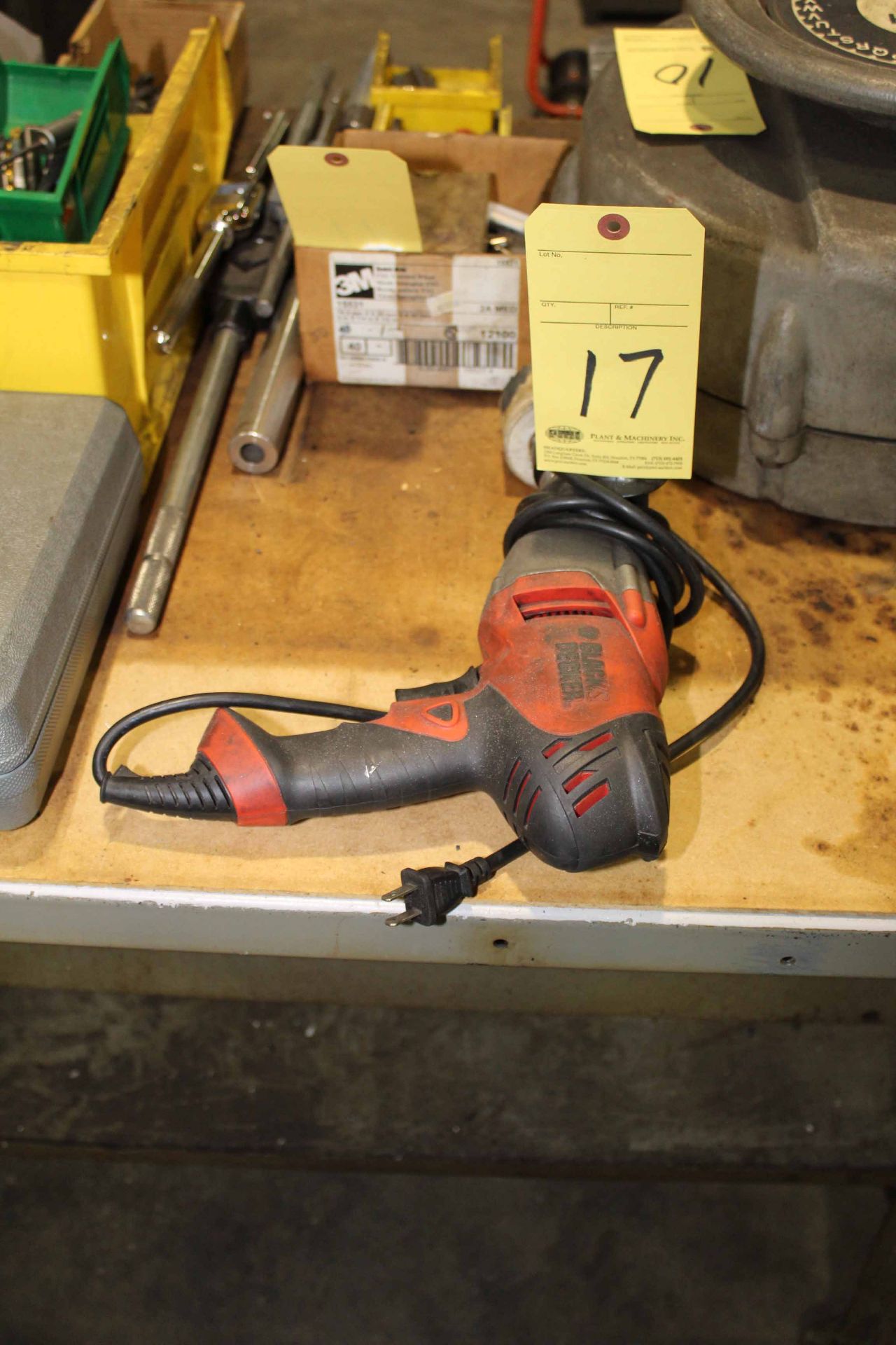 ELECTRIC DRILL, BLACK & DECKER 1/2"