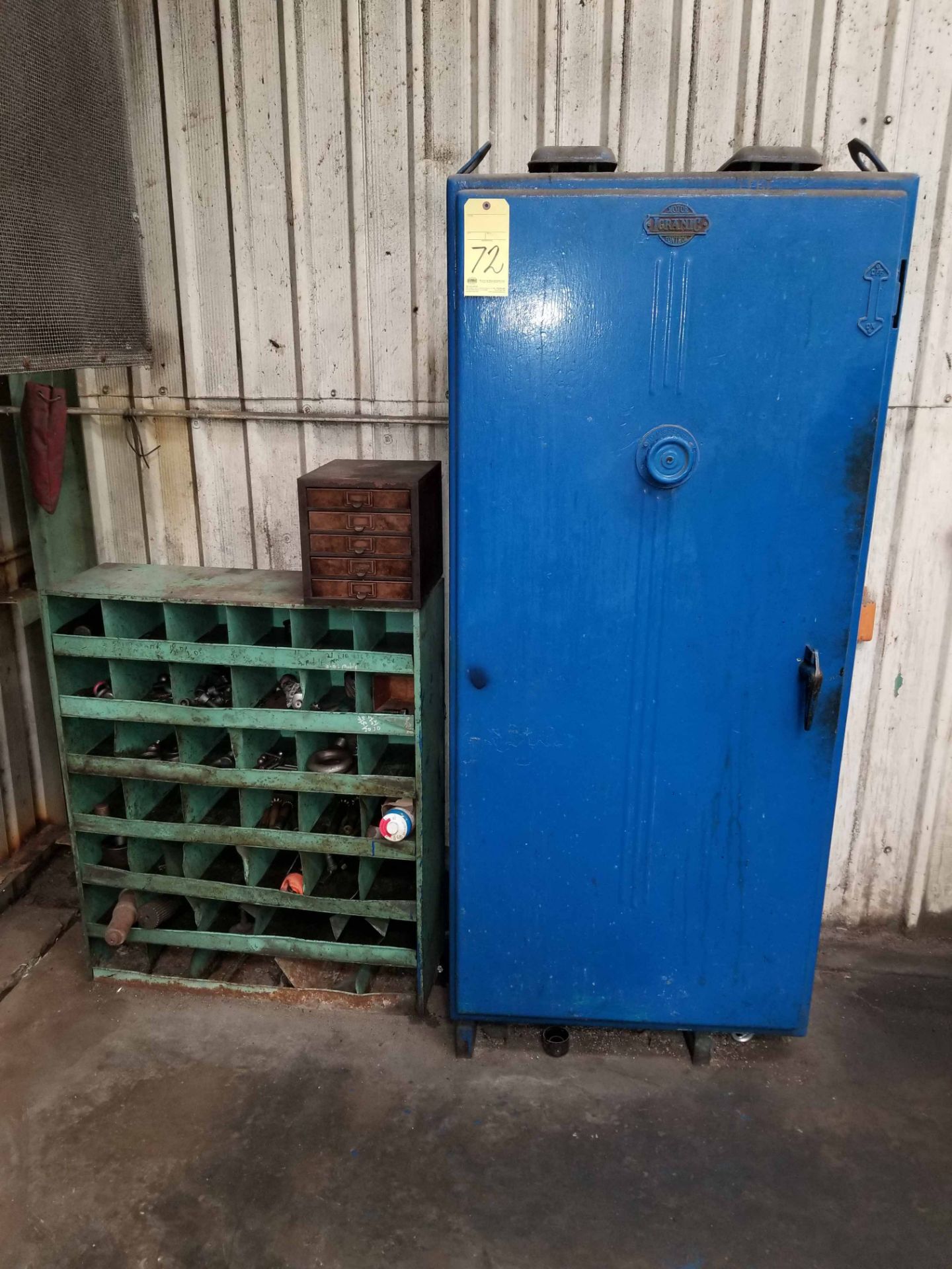 LOT OF STORAGE CABINETS