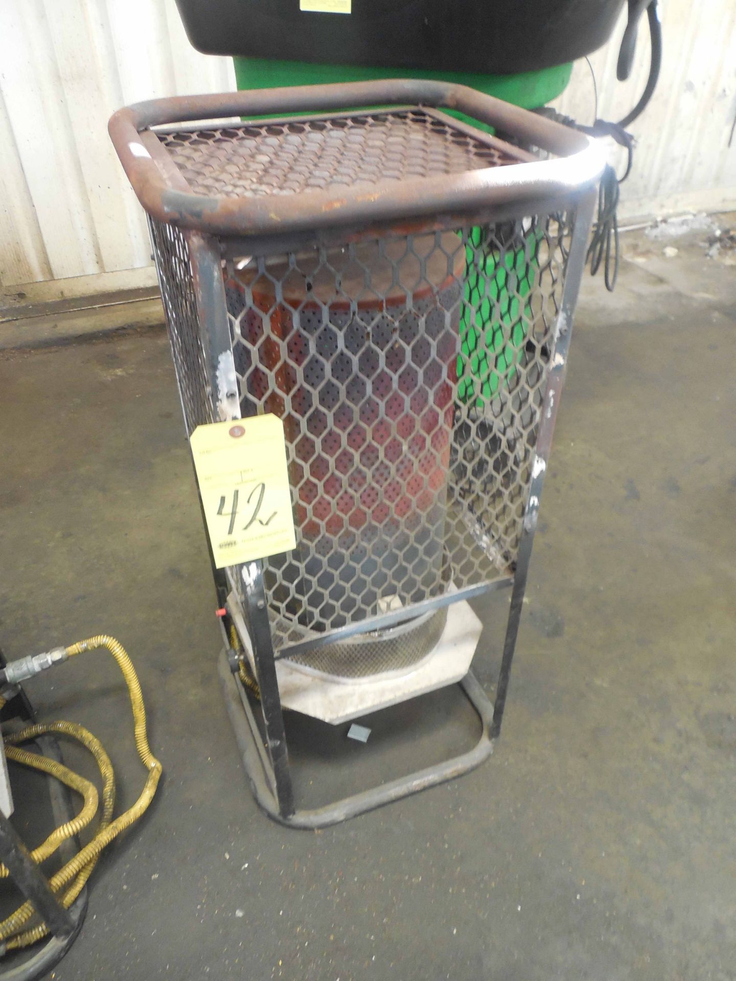 NATURAL GAS HEATER, 125,000 BTU's