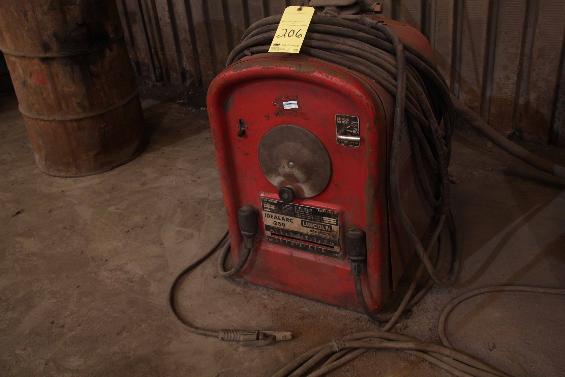 ARC WELDER, LINCOLN MDL. IDEALARC 250, 250 amps, 30% duty cycle, S/N AC329058