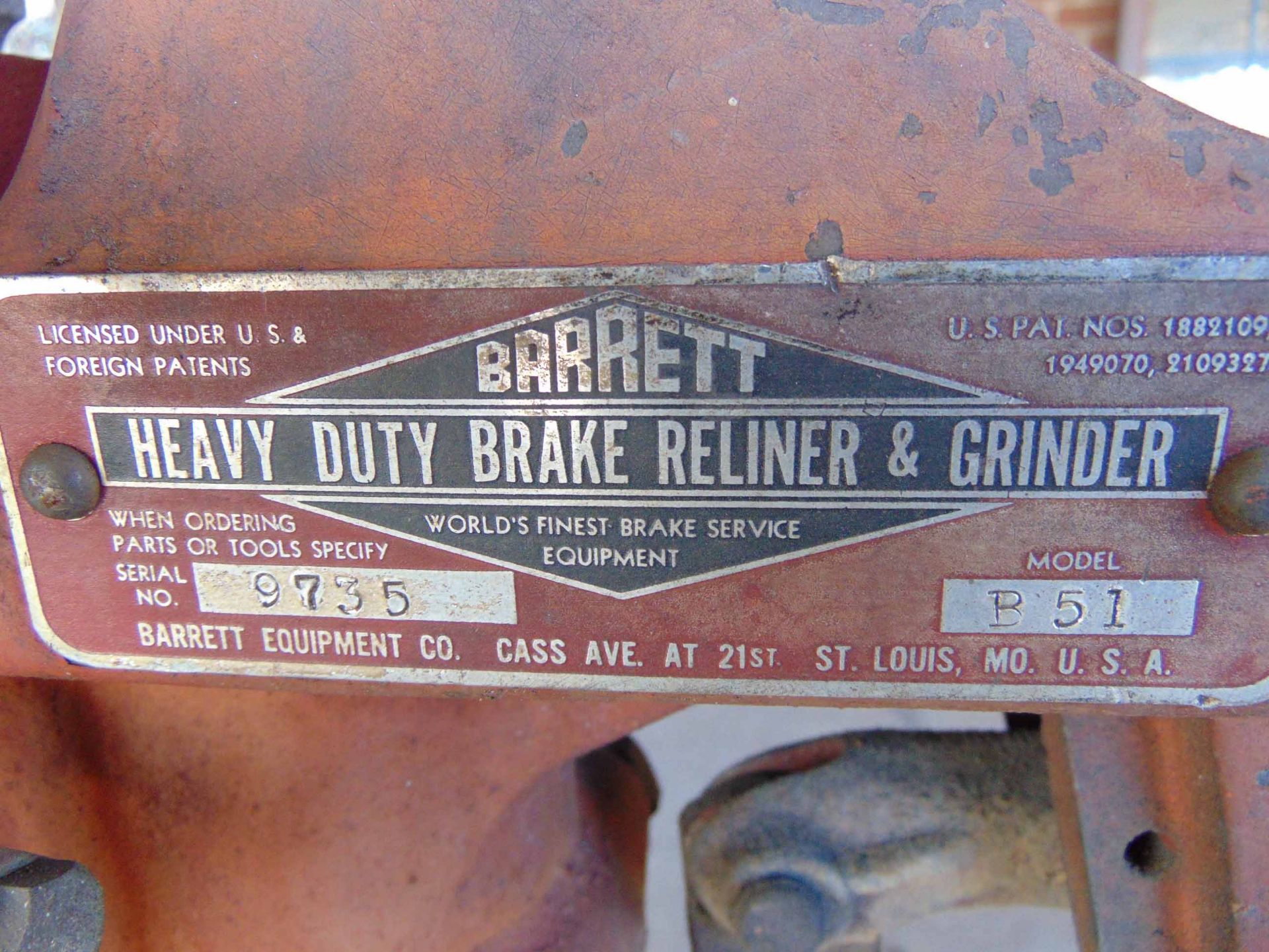 H.D. BRAKE RELINER & GRINDER, BARRETT MDL. B51, S/N 9735 - Image 2 of 2