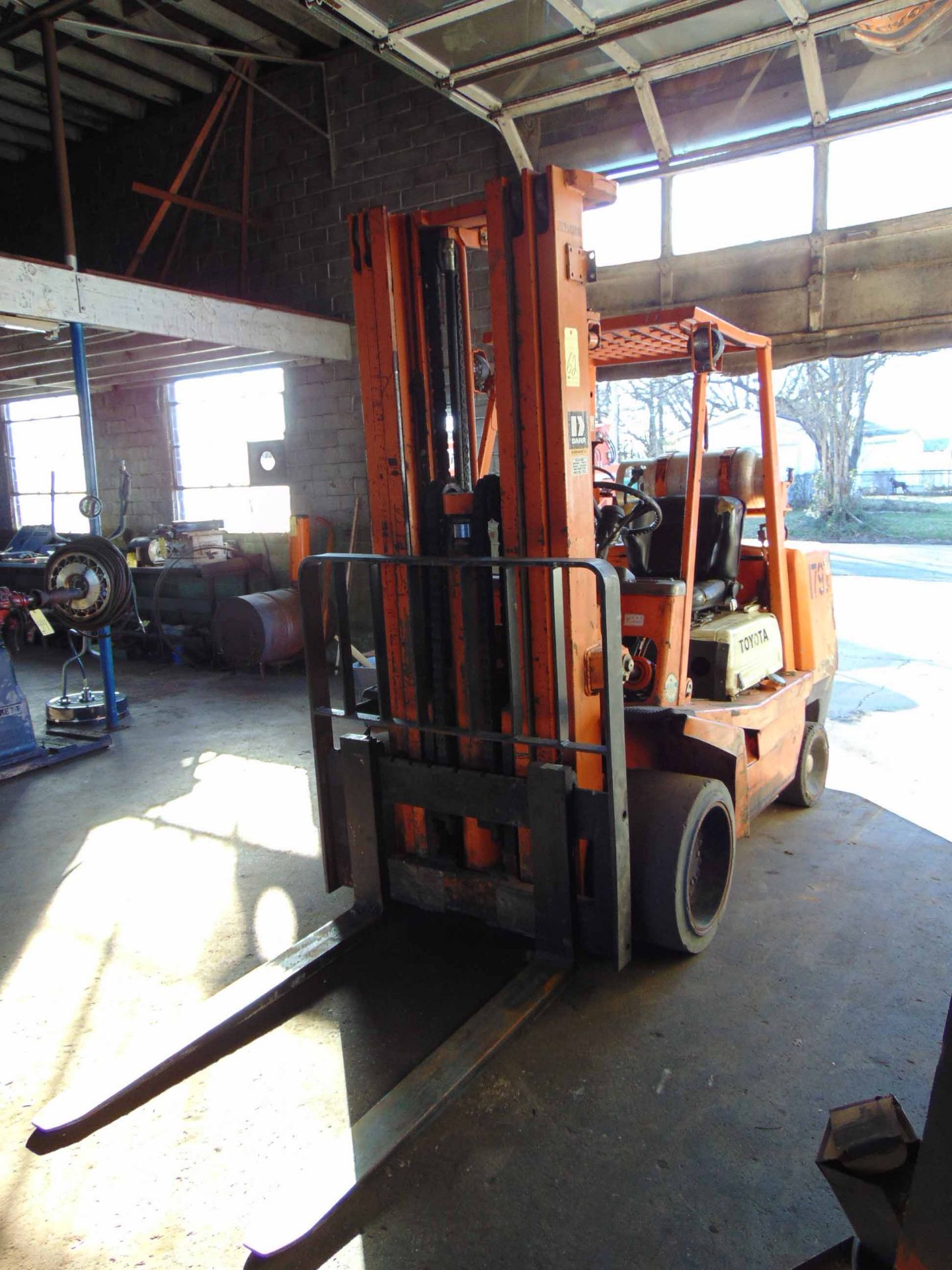 FORKLIFT, TOYOTA MDL. FGC45, 9,800 lb. cap., LPG, solid tires, 3-stage mast, S/N FGC45-11797