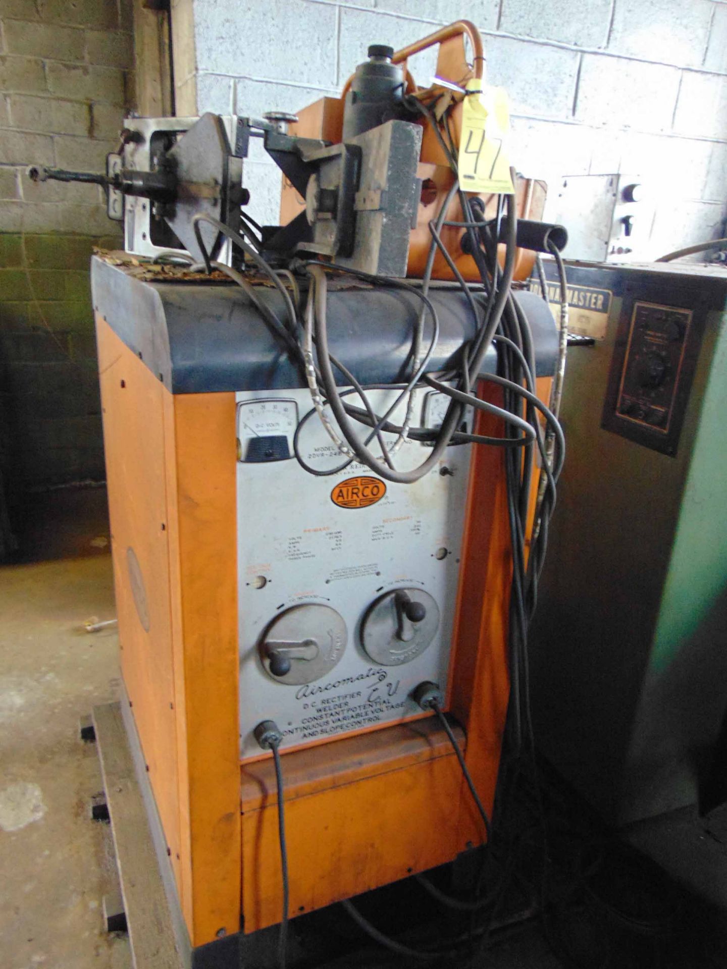 WELDING MACHINE, AIRCO MDL. 2DUR-24B, S/N M282602