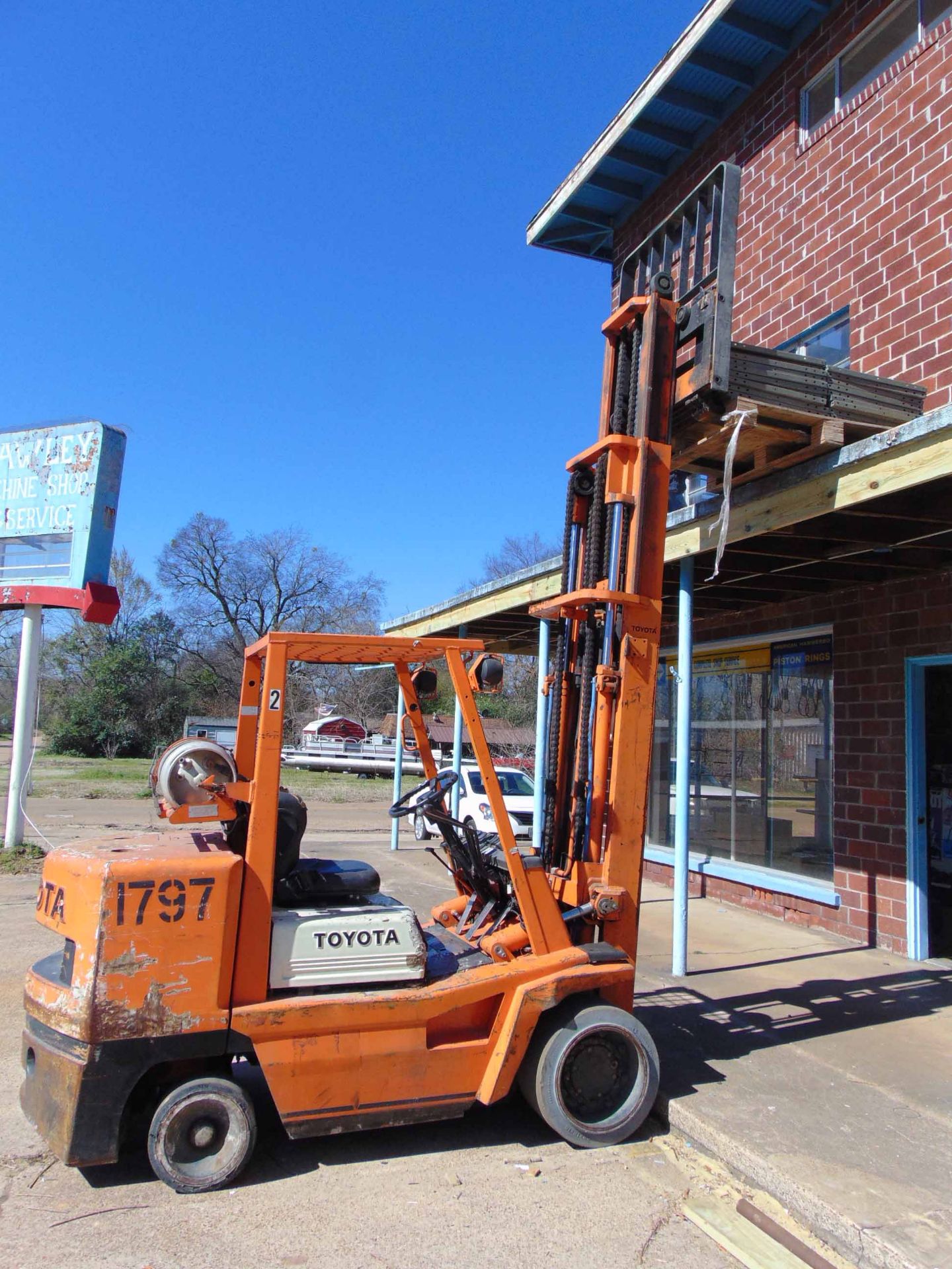 FORKLIFT, TOYOTA MDL. FGC45, 9,800 lb. cap., LPG, solid tires, 3-stage mast, S/N FGC45-11797 - Image 10 of 11