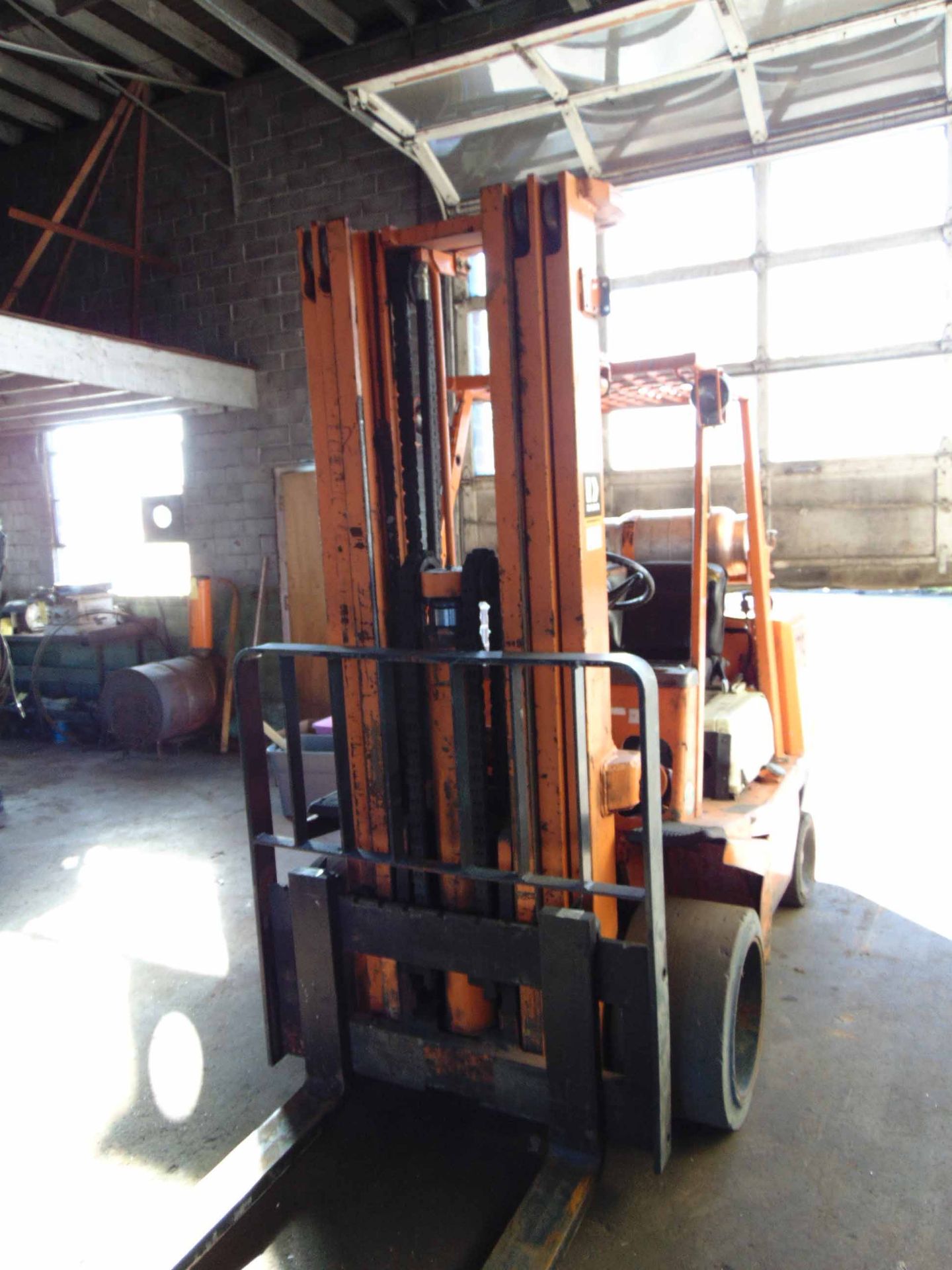 FORKLIFT, TOYOTA MDL. FGC45, 9,800 lb. cap., LPG, solid tires, 3-stage mast, S/N FGC45-11797 - Image 9 of 11