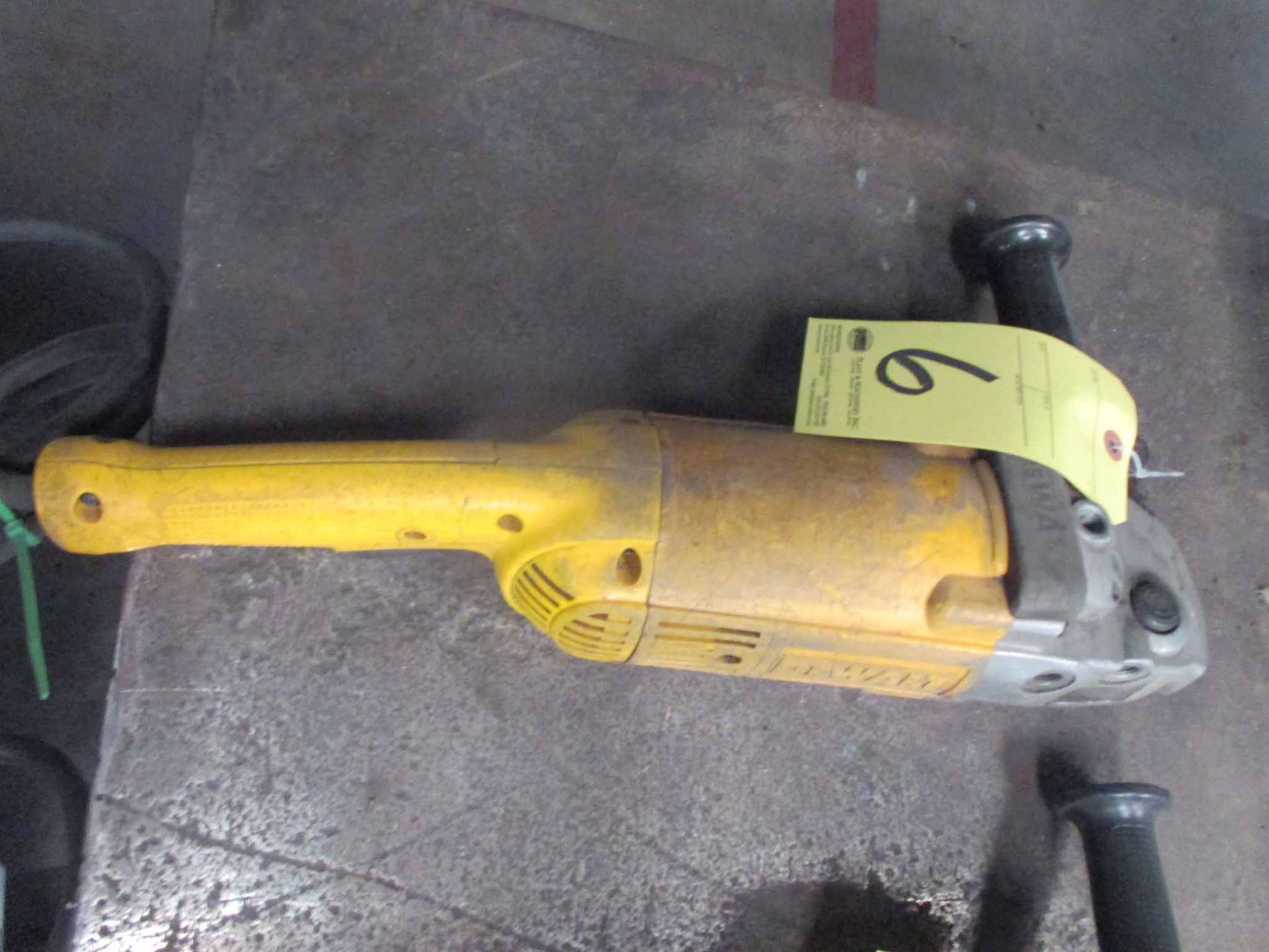 ANGLE GRINDER, DEWALT, 7 1/2"