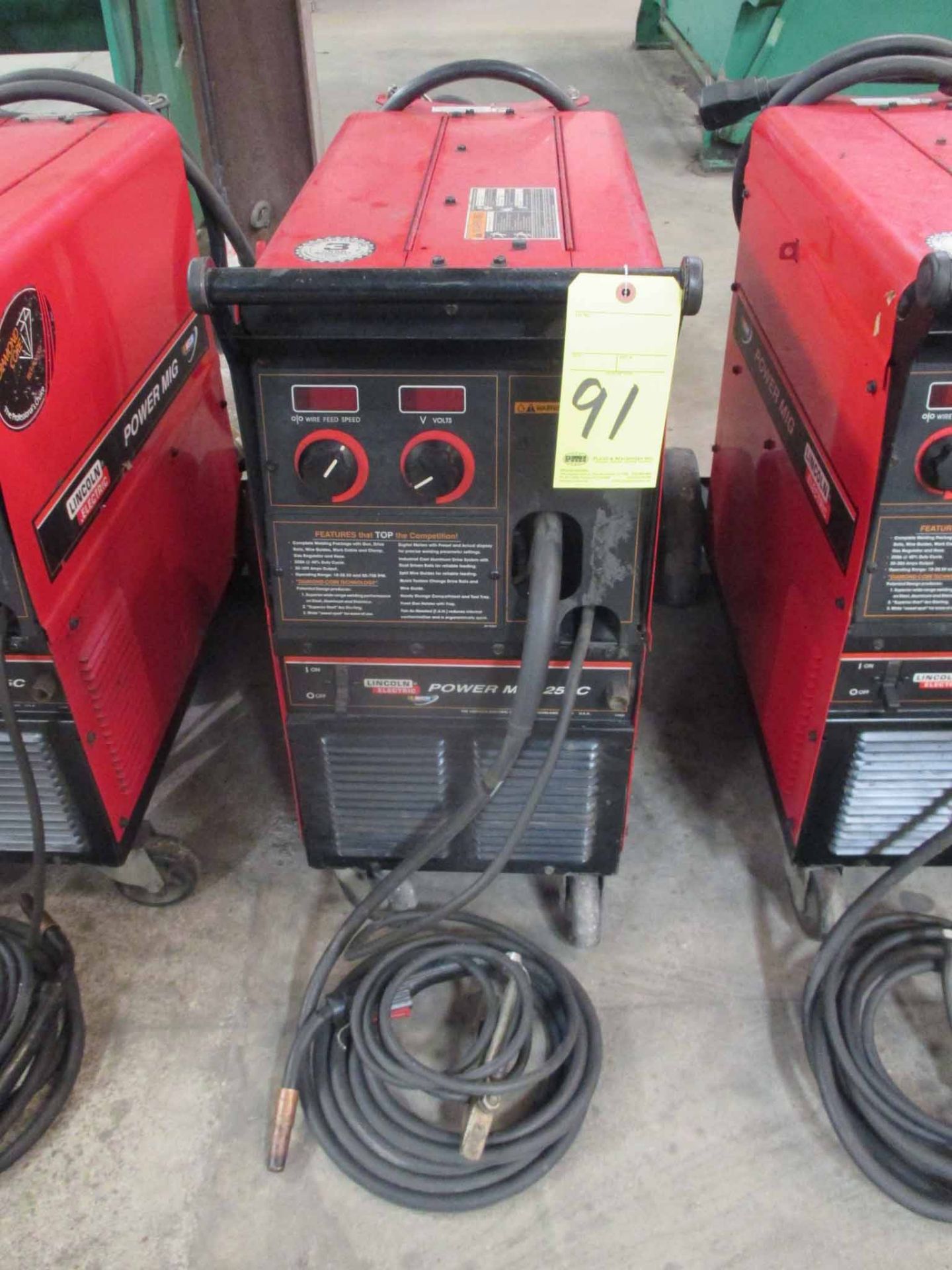 MIG WELDER, LINCOLN MDL. POWERMIG 255C, 26 v., 200 amps. @ 100% duty cycle, S/N U1060516379