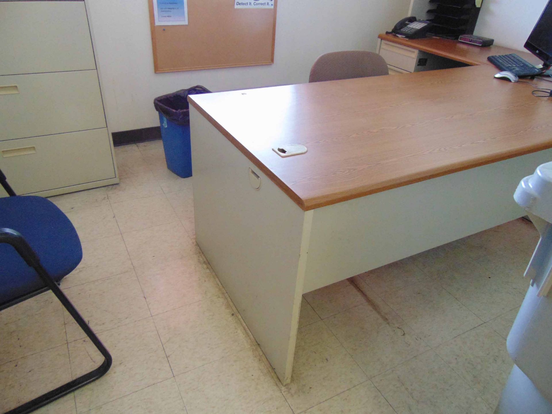 LOT CONSISTING OF: L-shaped desk, bookcase, 4-drawer lateral file cabinet & (3) chairs - Image 3 of 3