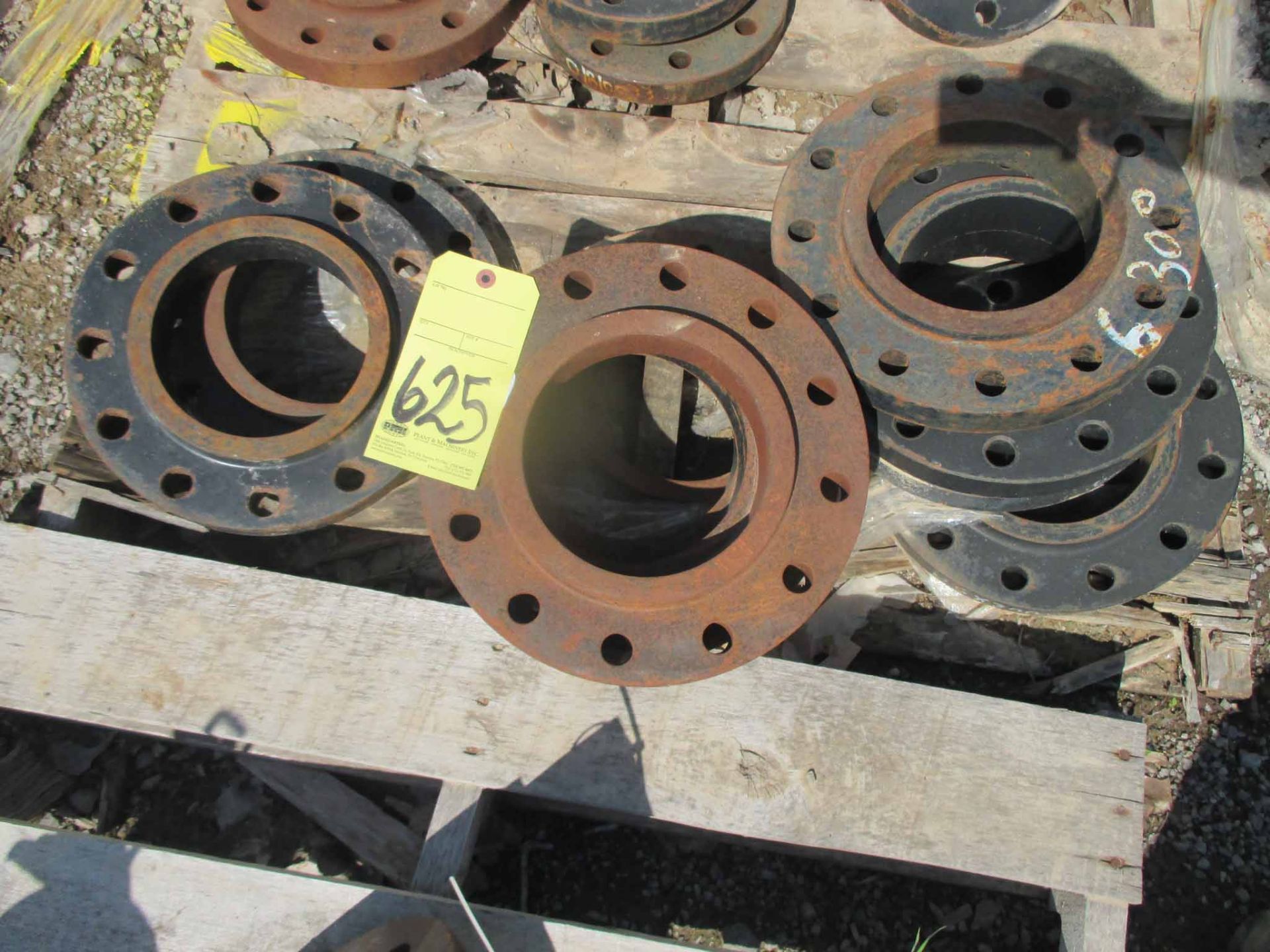 LOT OF APPROX. (13) FLANGE SLIP-ON,RF,6"-300#,SA-105,ASME B16.5 (Loading Charge is $20)