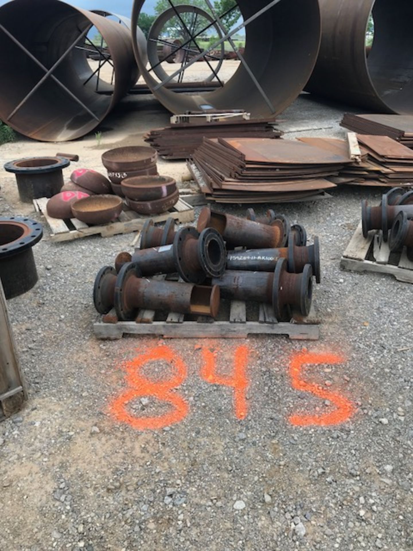 LOT CONSISTING OF: APPROX. (37) INLET DIVERTER 8" - 150# XH TO 6"-150" XH (TAG N1) (Loading charge