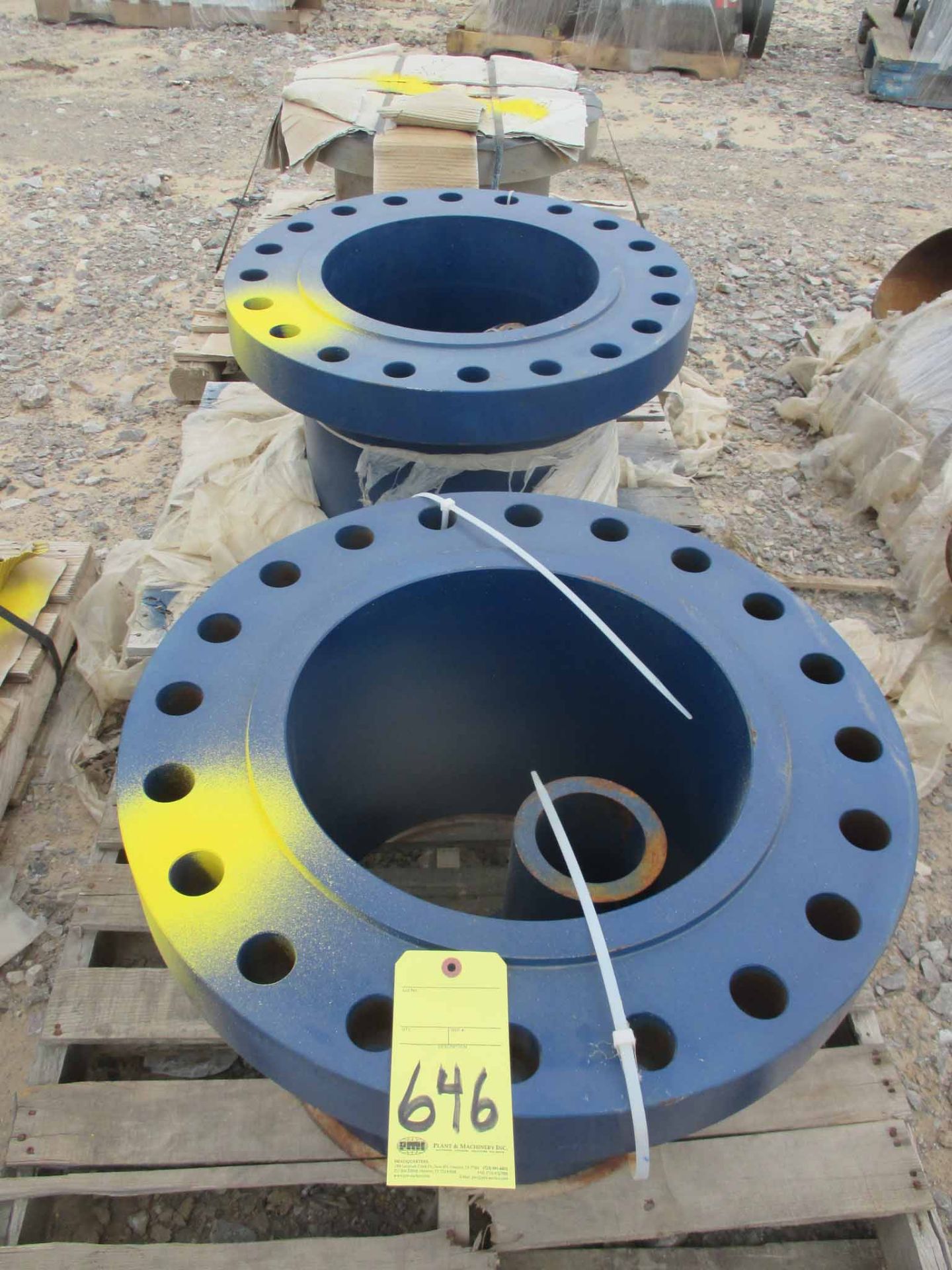 LOT CONSISTING OF: APPROX. (3) LONG WELD NECK,RF,16"-600#,16" LG,SA-105-N,ASME B16.5 (Loading Charge