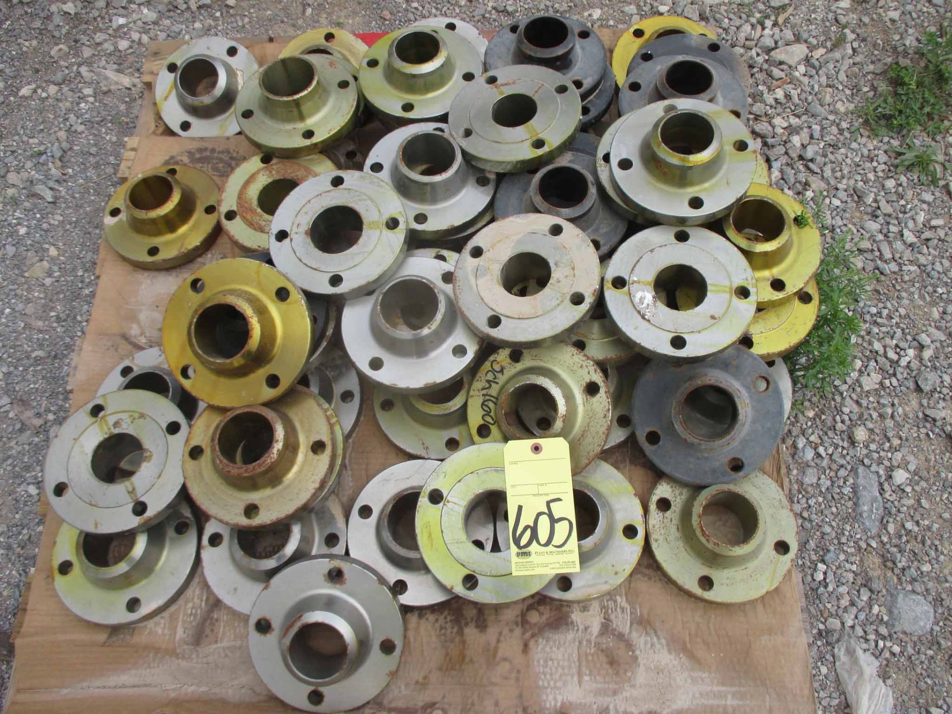 LOT OF APPROX. (34) FLANGE WELD NECK,RF,3"-150#,S160,SA-105,ASME B16.5 (Loading Charge is $20)