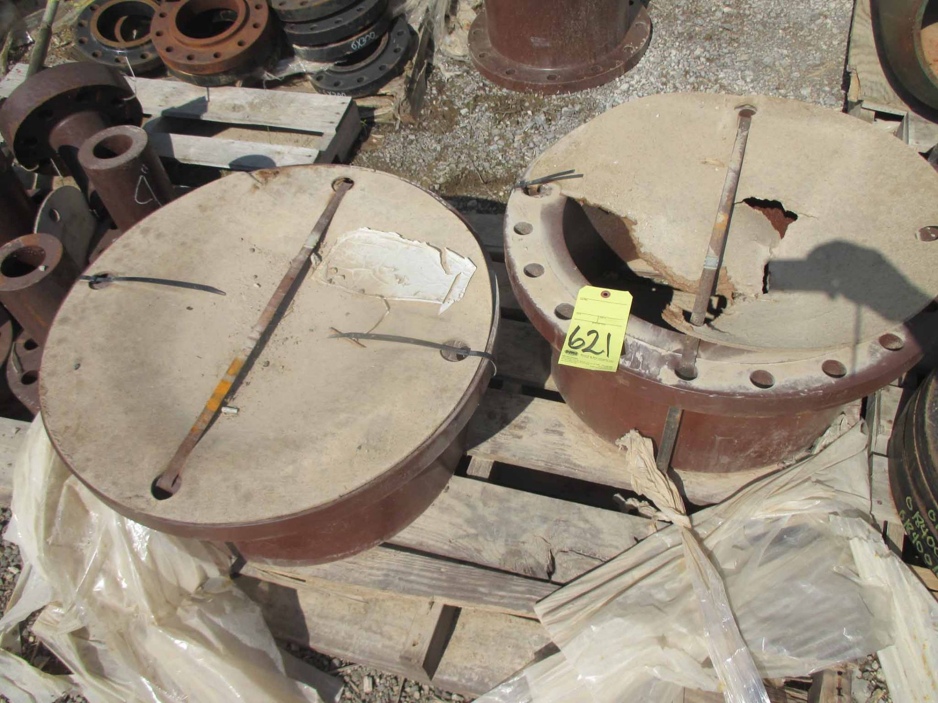 LOT CONSISTING OF: APPROX. ( 2) LONG WELD NECK,RF,20"-150#,14" LG,SA-105,ASME B16.5 (Loading