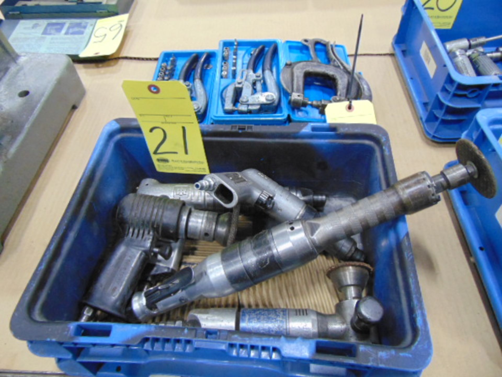 LOT OF PNEUMATIC TOOLS (5), assorted