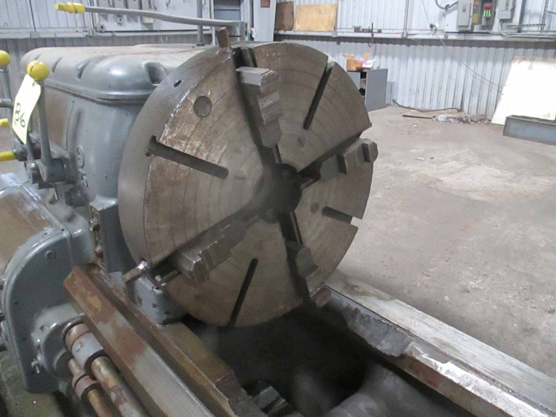 ENGINE LATHE, AXELSON MDL. 25, spds: 6-555 RPM, 24" dia. 4-jaw chuck, 72" centers, 28-3/4" sw. - Image 3 of 5