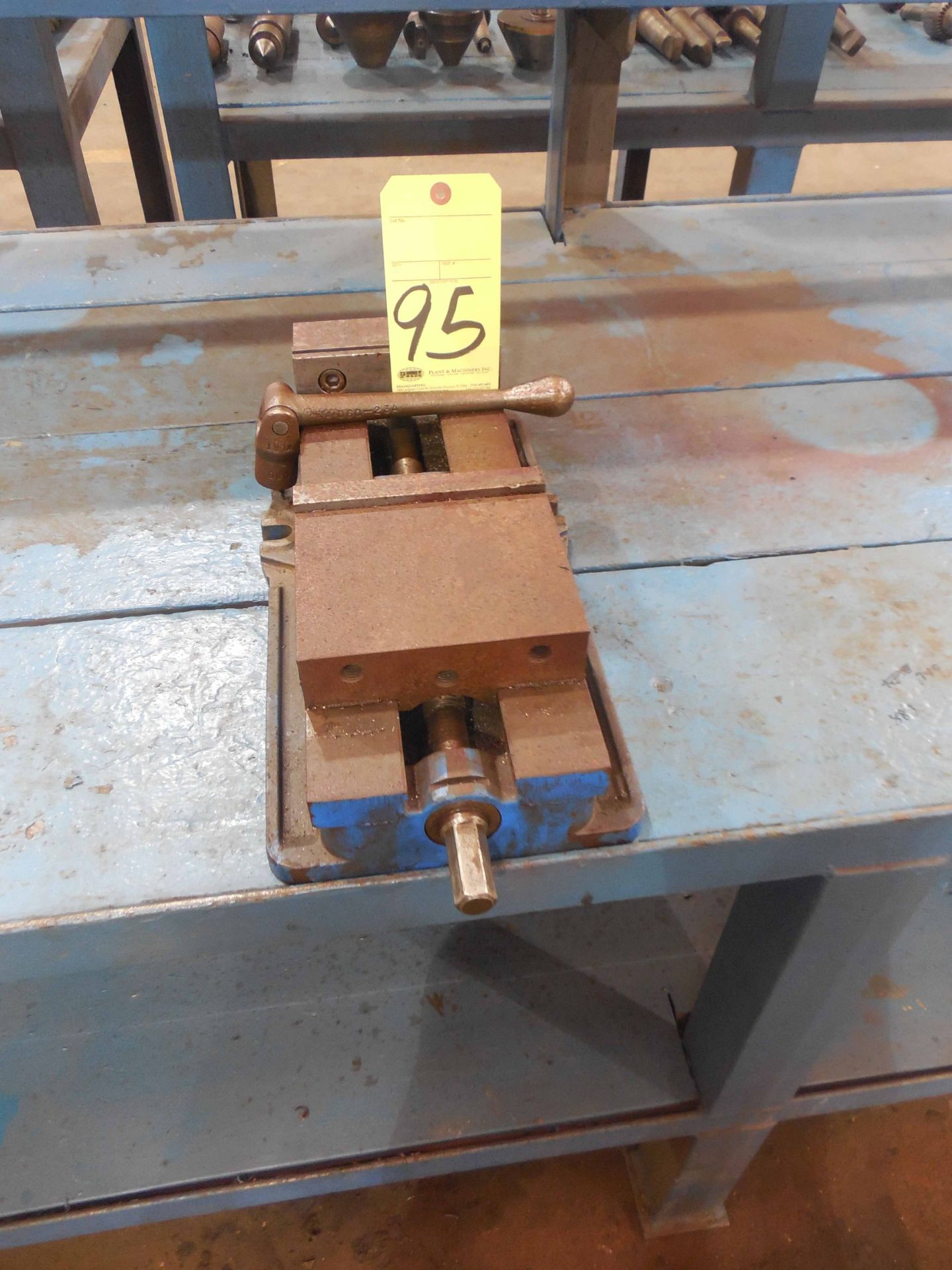 ANGLE LOCK MILLING VISE, KURT 6"