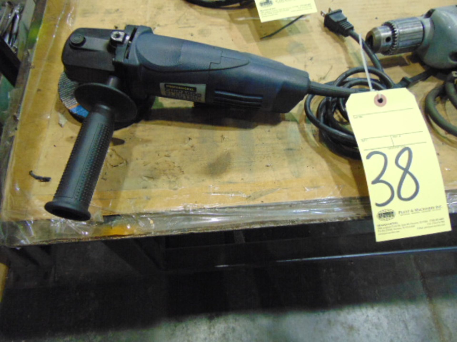 RIGHT ANGLE GRINDER, CHICAGO ELECTRIC 4-1/2"