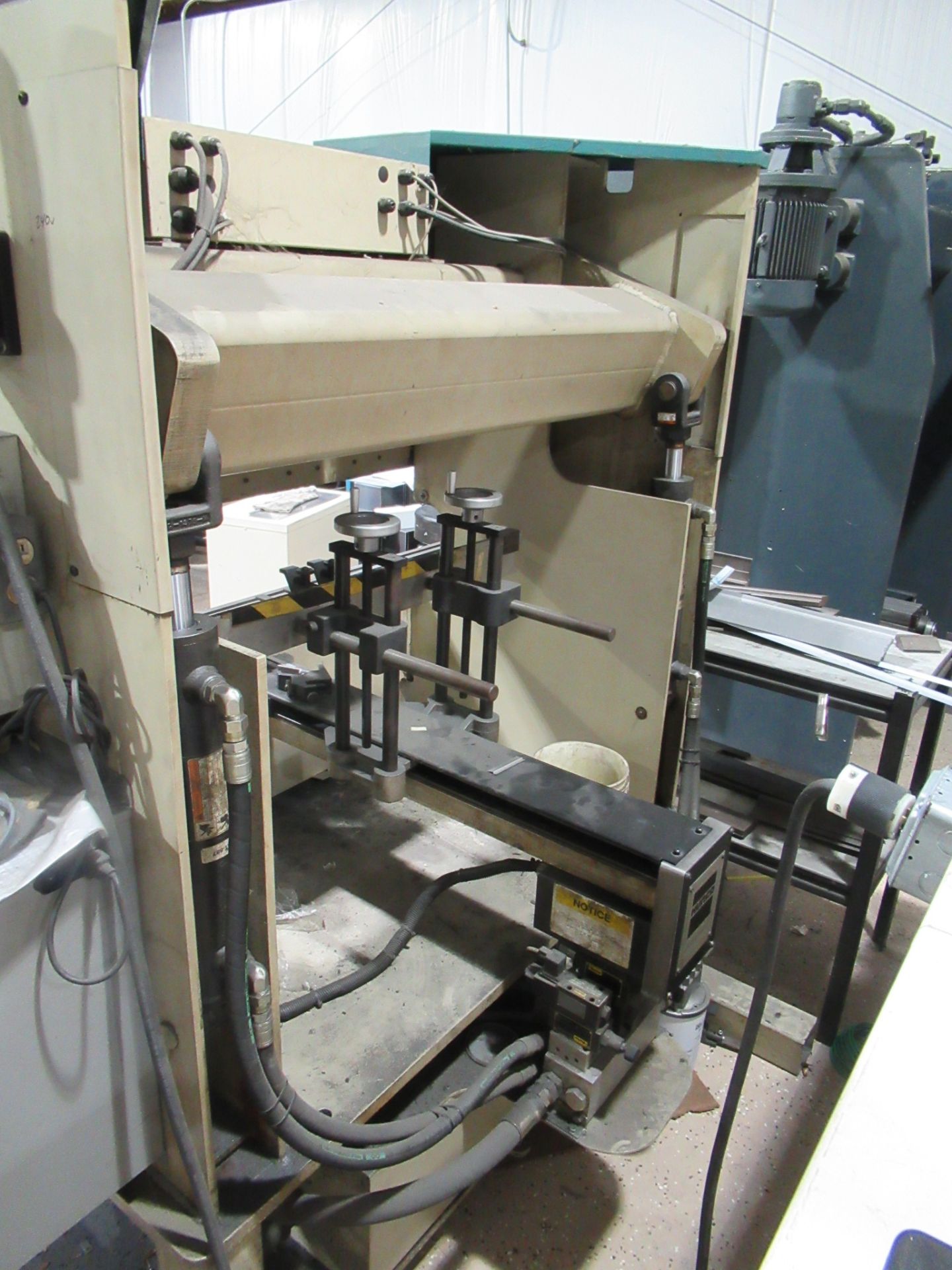 PRESSBRAKE, PREMIER 35 T. CAP. MDL. 535.2, new 1997, 5' cap., Autobend 7 control, 5 HP motor, - Image 4 of 4