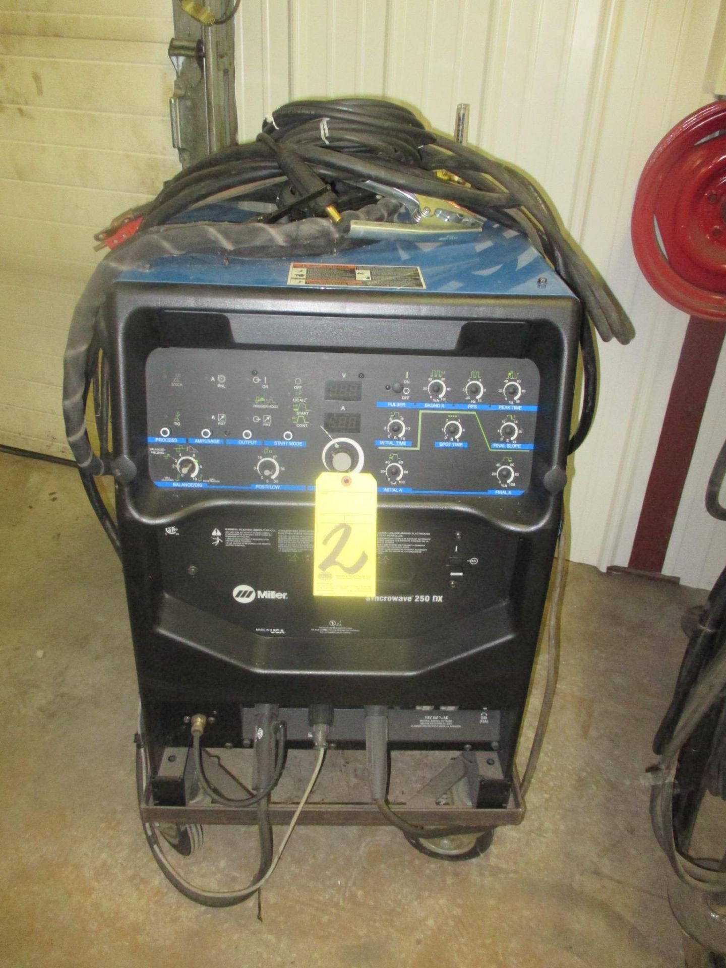 TIG WELDER, MILLER MDL. SYNCROWAVE 250DX, 250 amps @ 16 v. output, 10% duty cycle, integrated