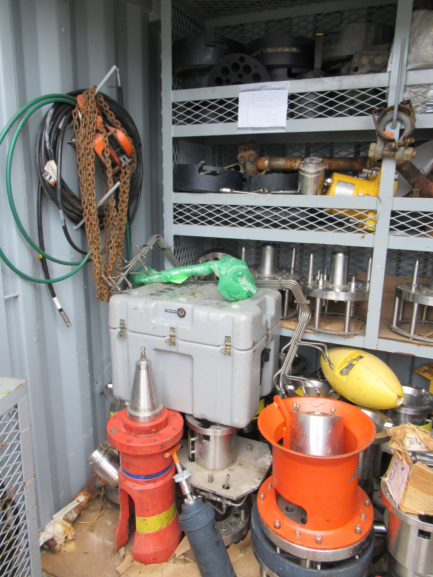 LOT CONSISTING OF 8’ X 4’ SEA CONTAINER AND CONTENTS, including subsea connectors and umbilical - Image 5 of 14