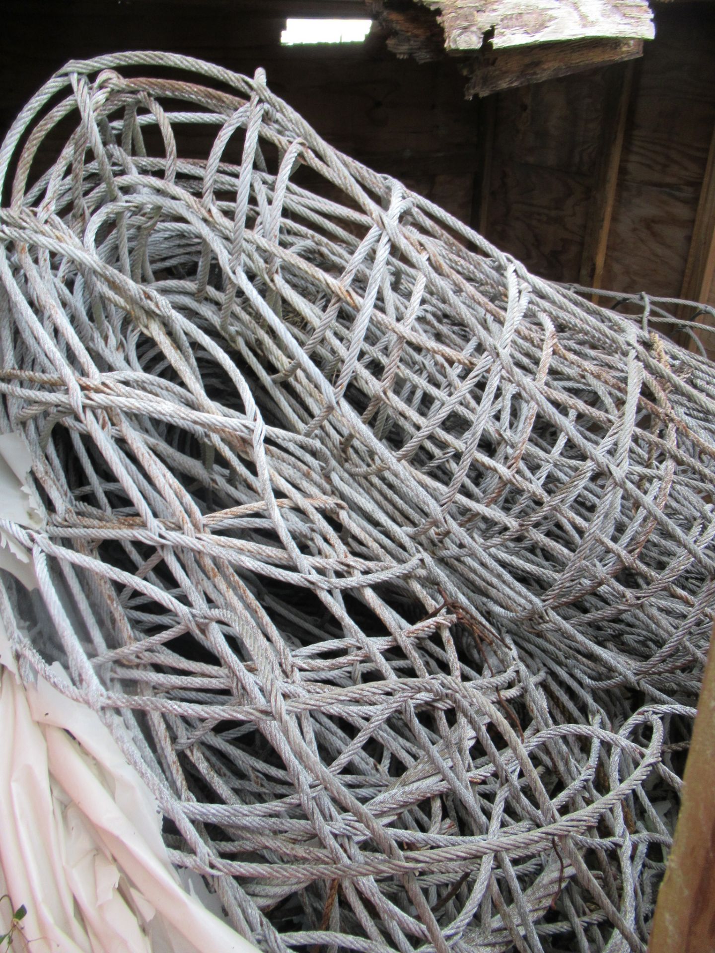 WOODEN CRATE, w/galvanized wire rope (Location 5: Gulf Island Fabrication, 567 Thompson Road, Houma, - Image 2 of 3