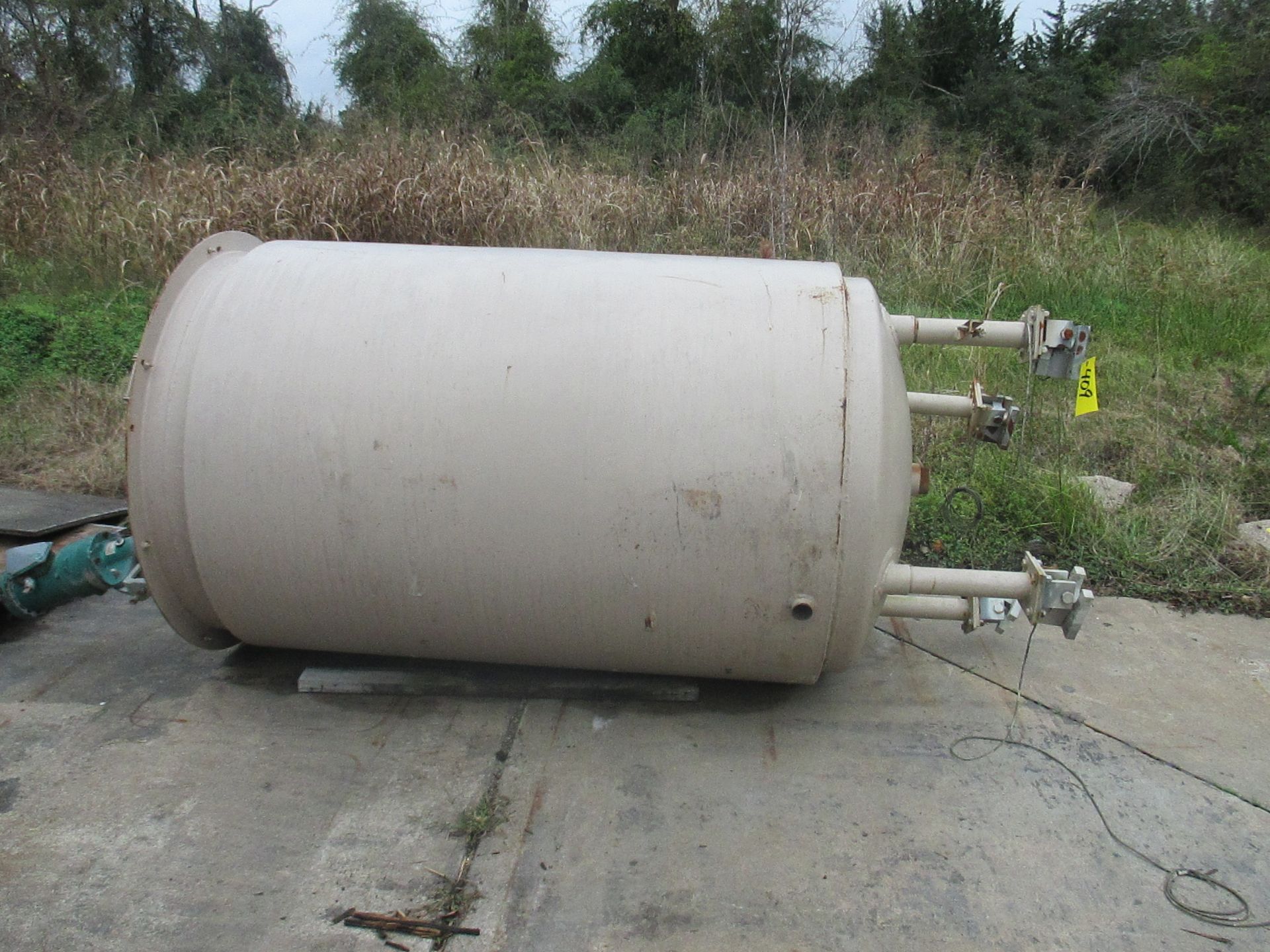 STEEL TANK, 8' ht. x 4' dia.