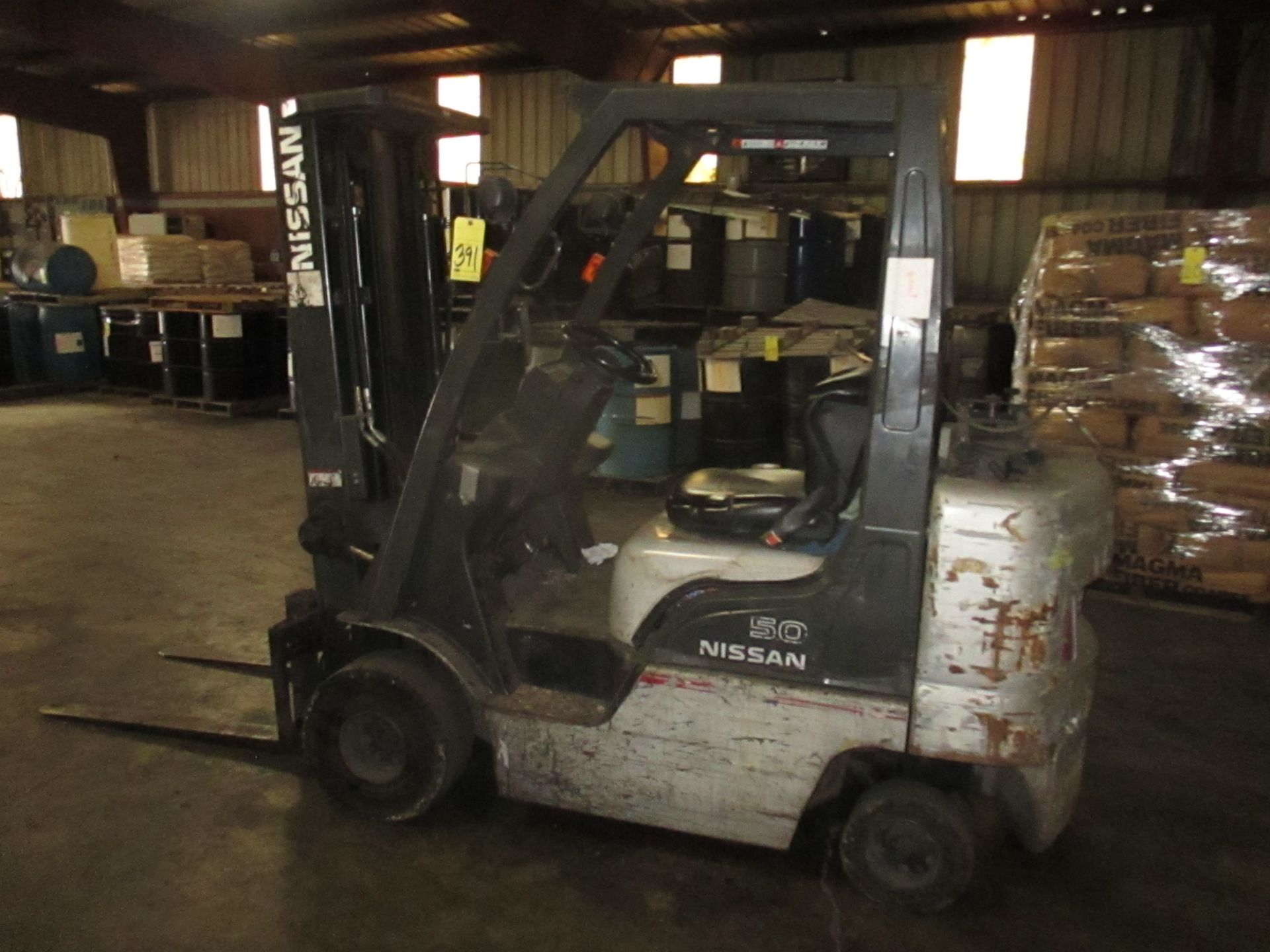 FORKLIFT, NISSAN 5,000 LB. CAP. SERIES 50 MDL. MAP1F2A2SLV, 4,350 lb. @ 24" L.C., LPG engine, 3-