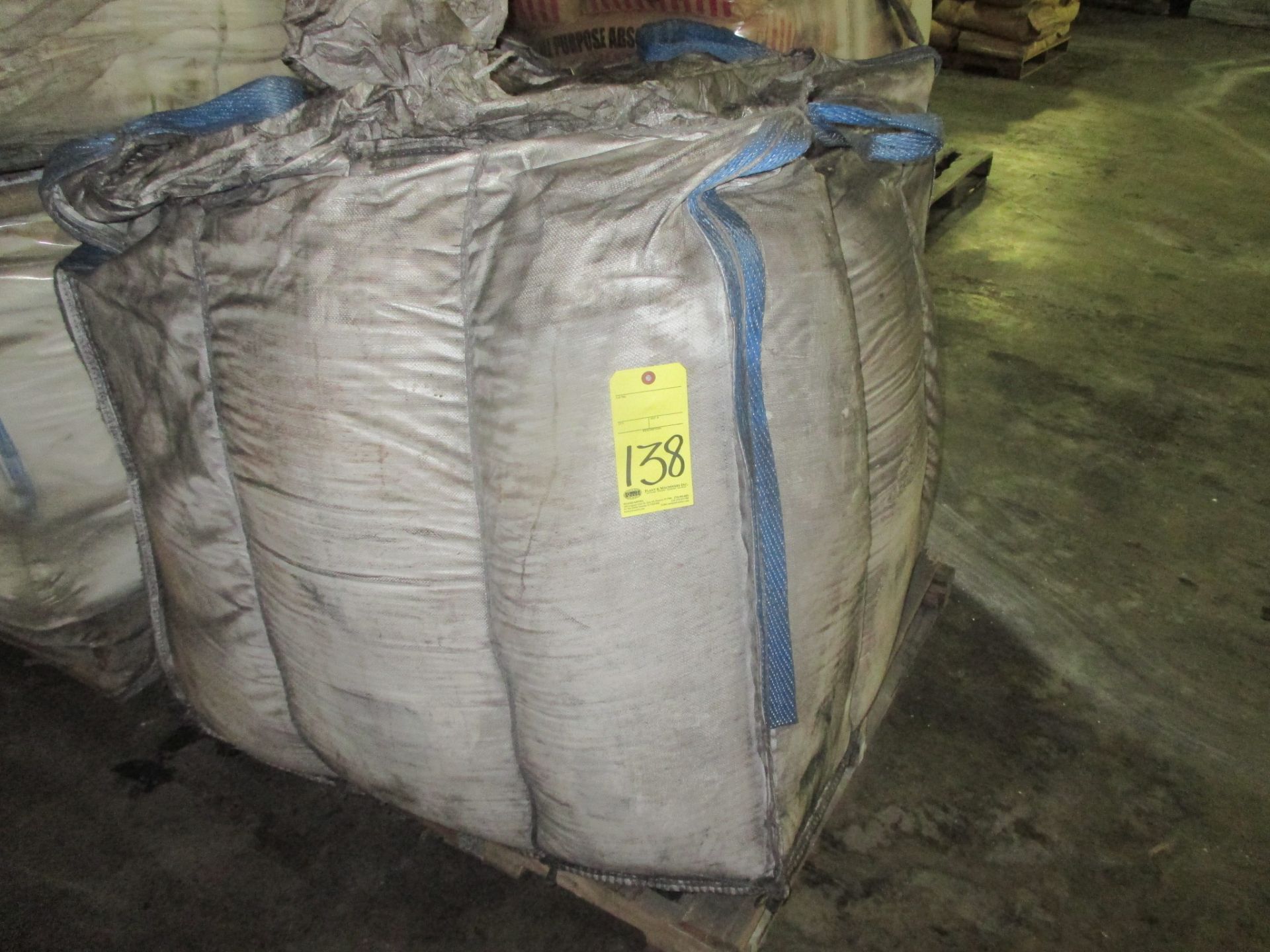 LOT OF CARBONATE (in bulk bags)