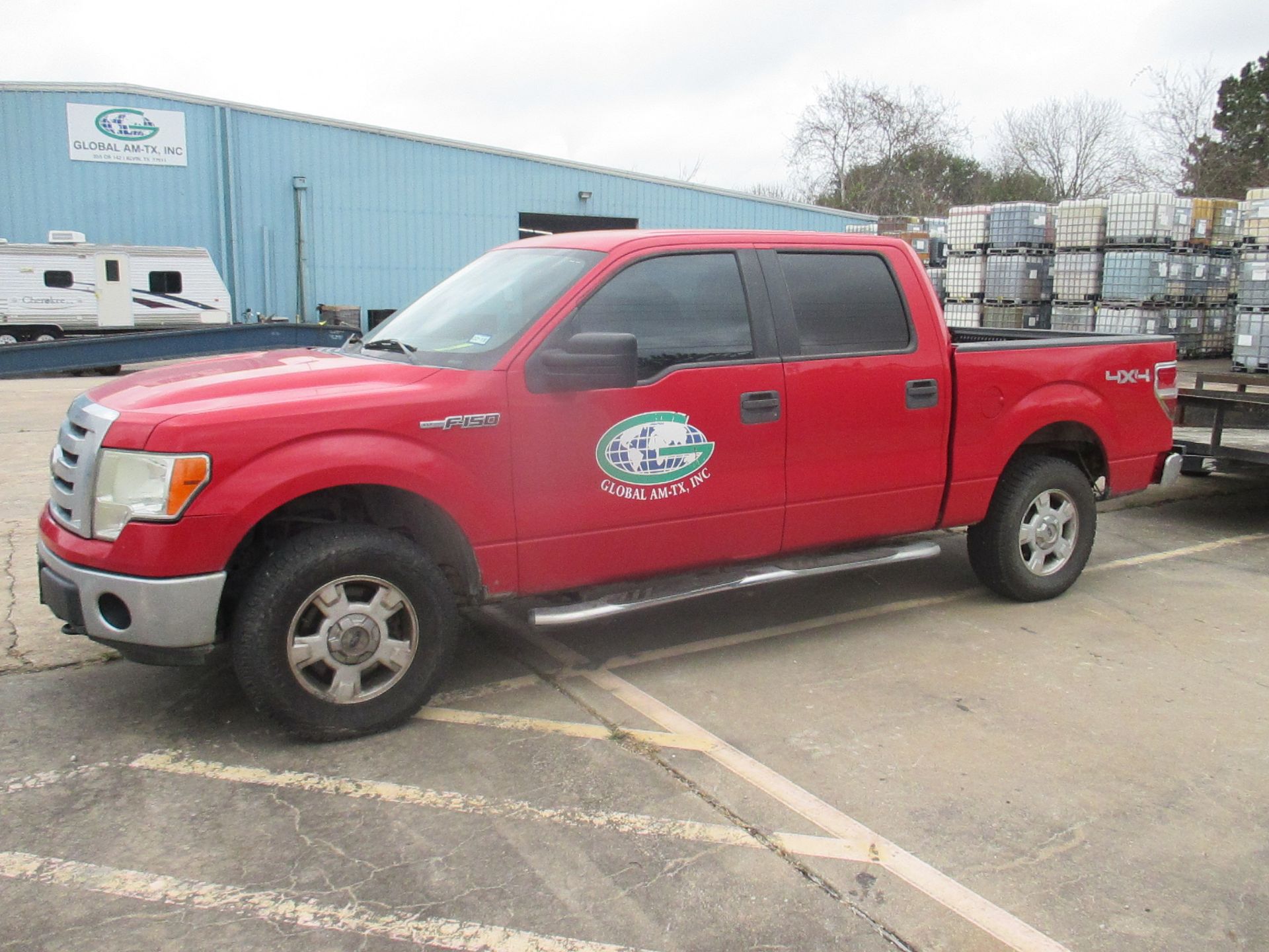 PICKUP TRUCK, 2011 FORD MDL. F150 XLT CREW CAB, gasoline engine, auto. trans., air cond.,