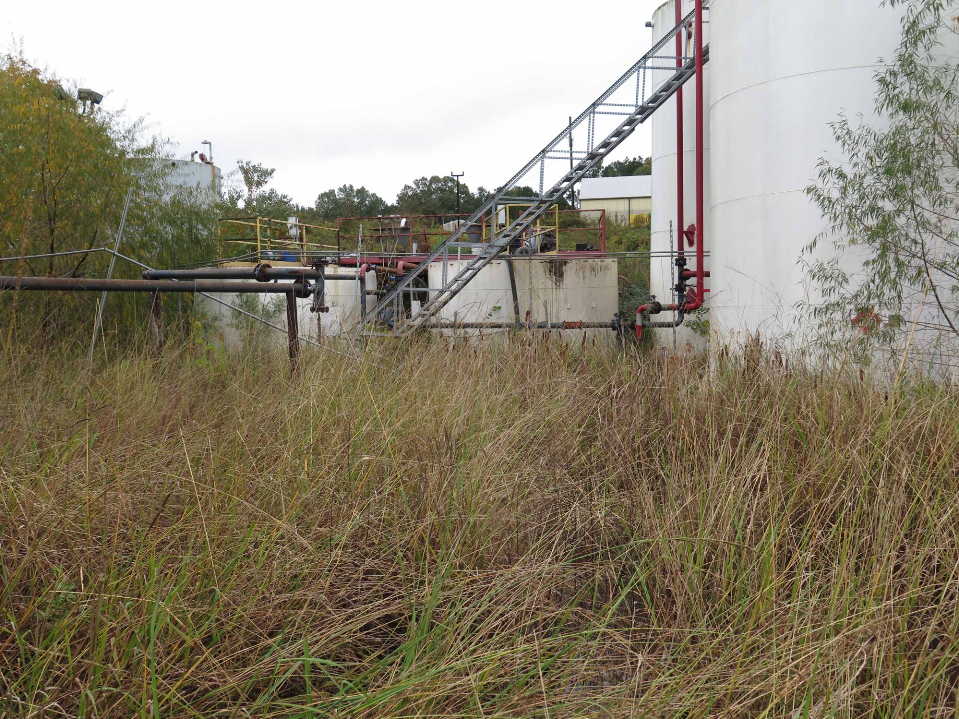 COMPLETE DRILLING MUD PLANT, SET UP AS (2) SEPARATE PLANTS - OIL BASED & WATER BASED DRILLING MUD, - Image 43 of 83