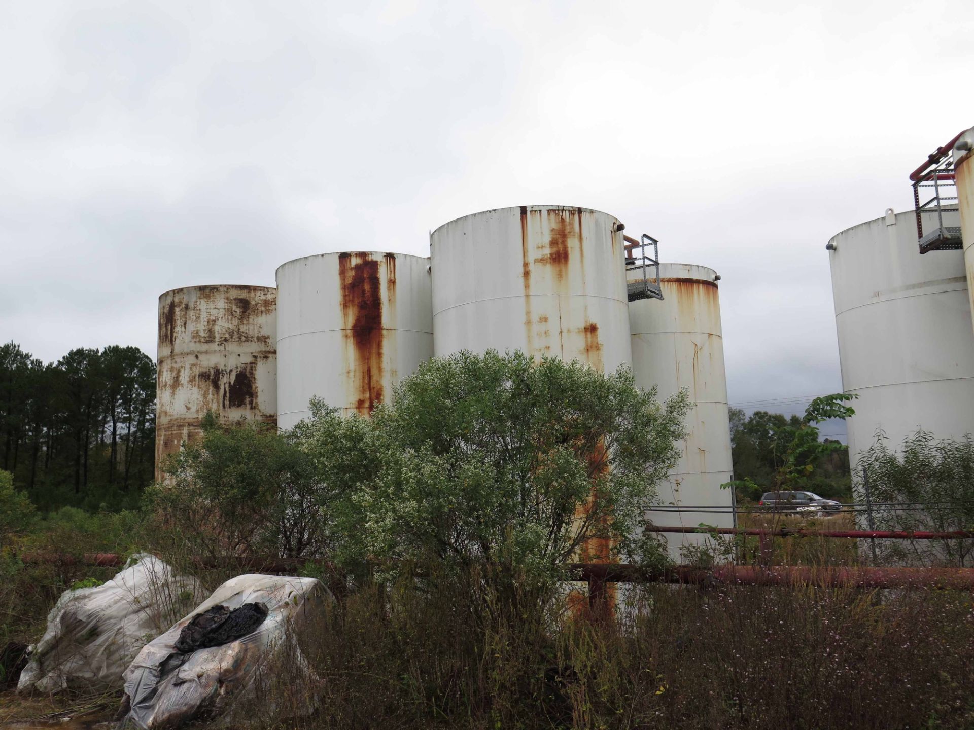 COMPLETE DRILLING MUD PLANT, SET UP AS (2) SEPARATE PLANTS - OIL BASED & WATER BASED DRILLING MUD, - Image 25 of 83