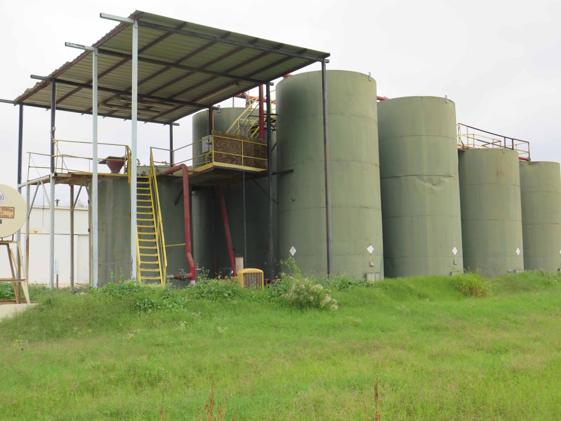 COMPLETE DRILLING MUD PLANT, Including: (5) 500 BBl storage tanks; (3) 400 BBL storage tanks; (1) - Image 34 of 38