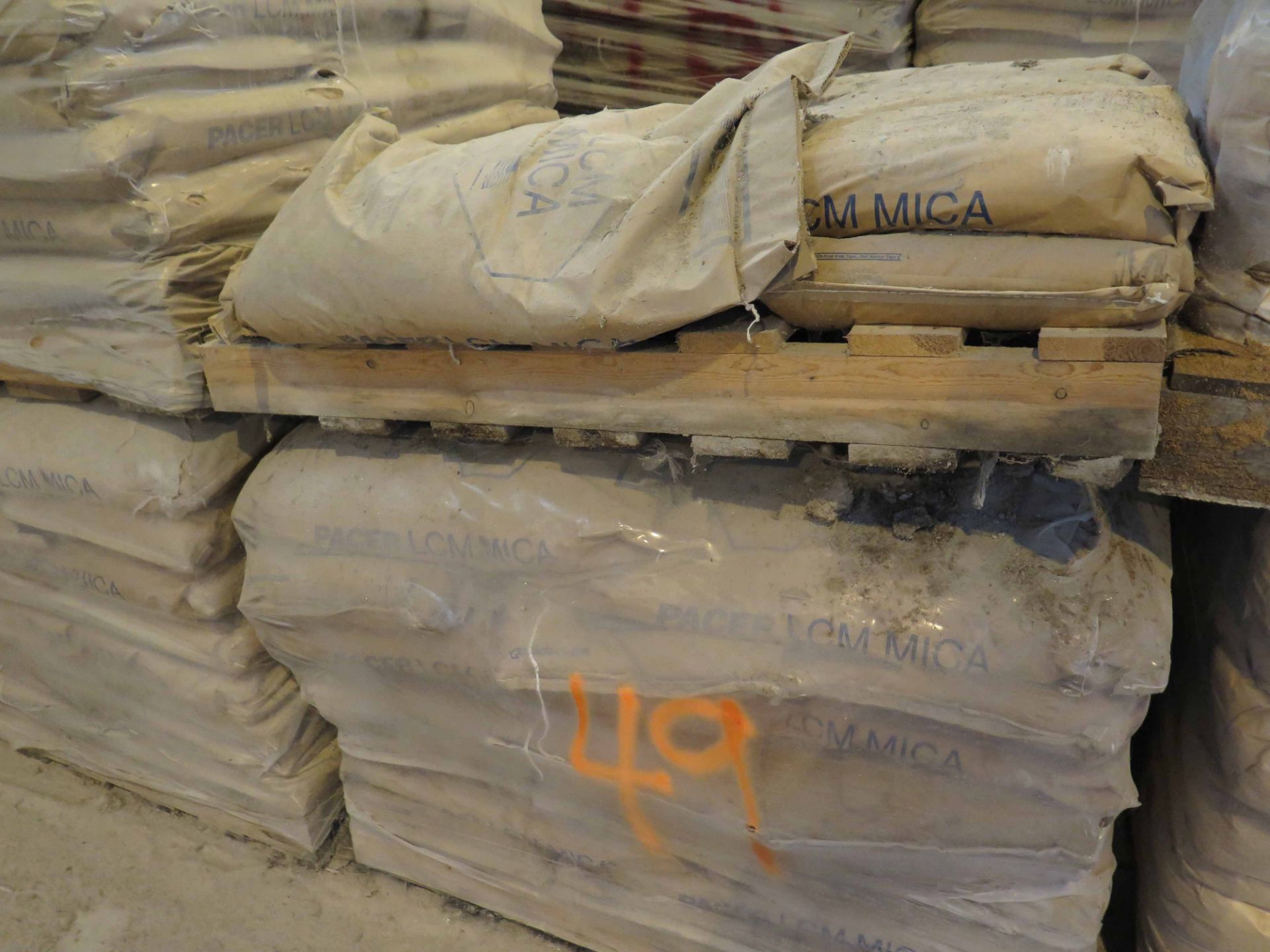 LOT OF MICA MEDIUM (approx. 444 bags) (Location #1: 374 Walter White Road, Trinity, TX 75862) - Image 3 of 3