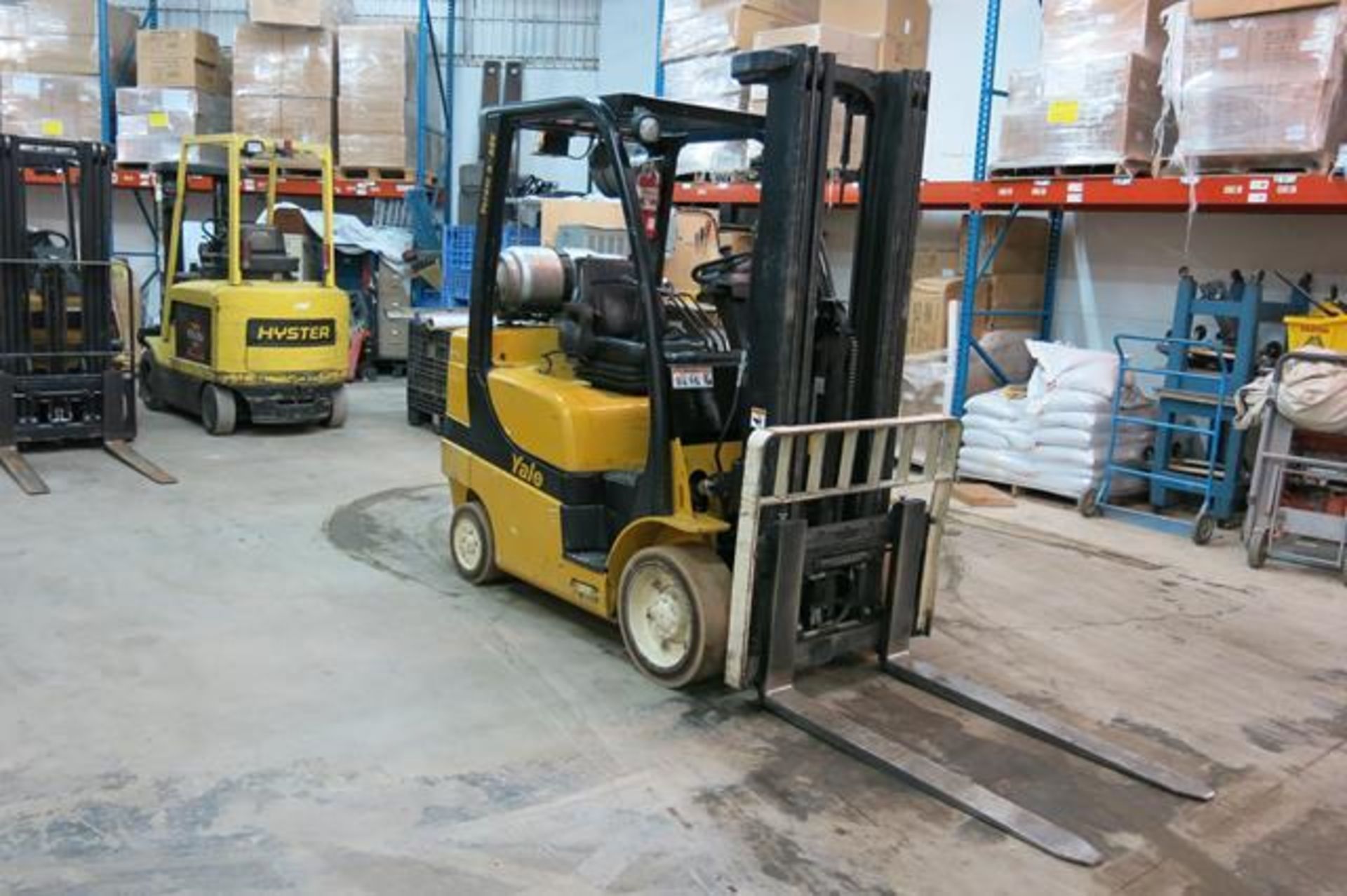 YALE, GLC060VXNVSE088, 6,000 LBS, LPG FORKLIFT - Image 5 of 15